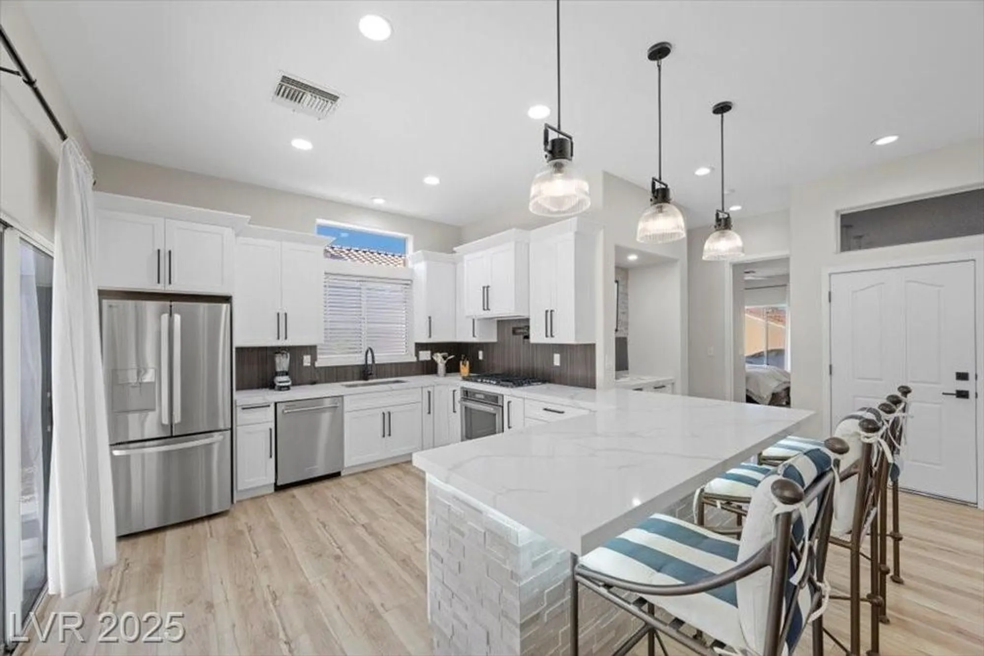 Property Slideshow image 2 of 35 | 2321 hot oak ridge st, Las Vegas, NV, 89134