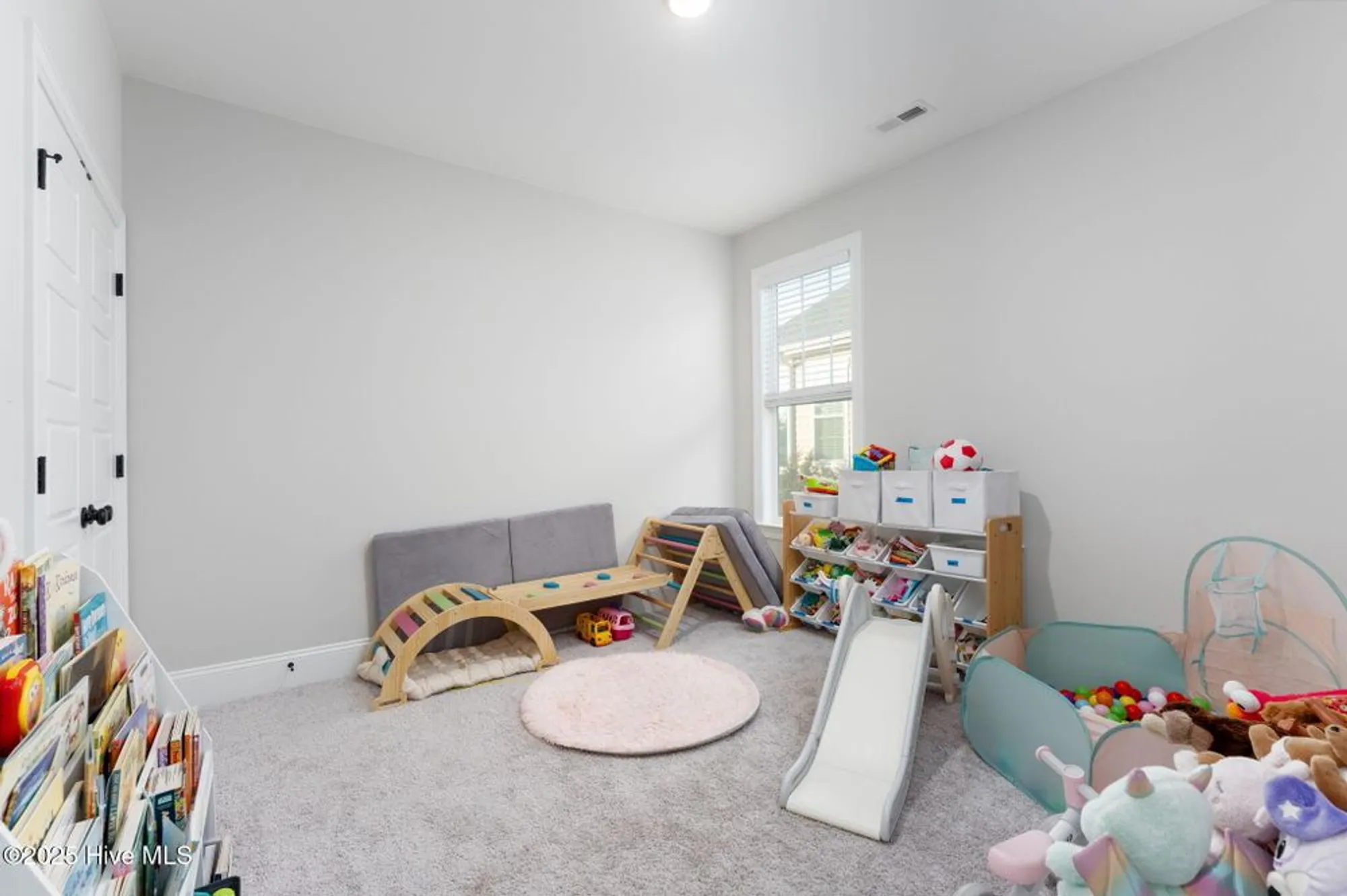 Property Slideshow image 22 of 44 | 410 trisail ter, Wilmington, NC, 28412