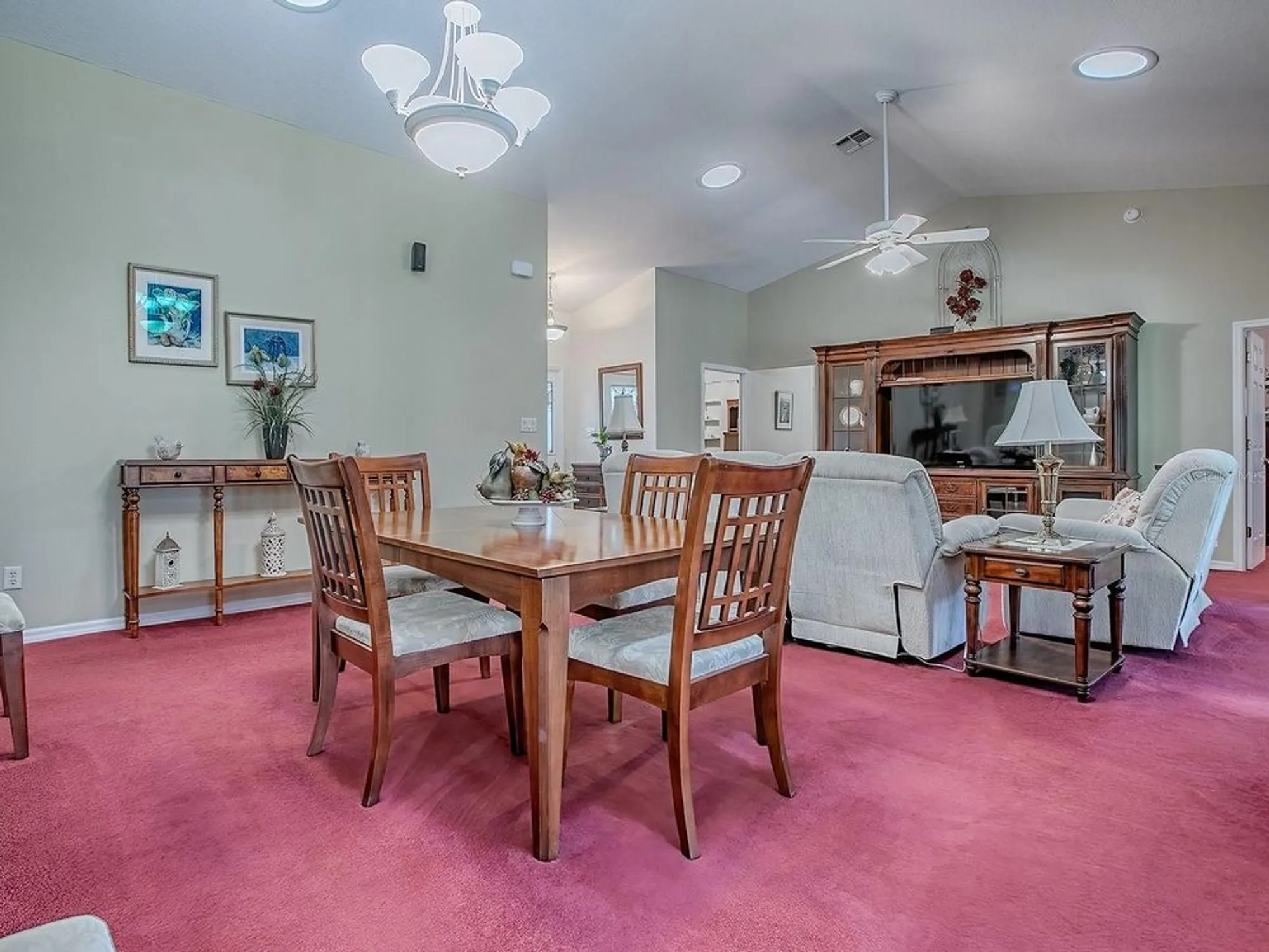 Property Slideshow image 12 of 62 | 25749 whisper oaks rd, Leesburg, FL, 34748