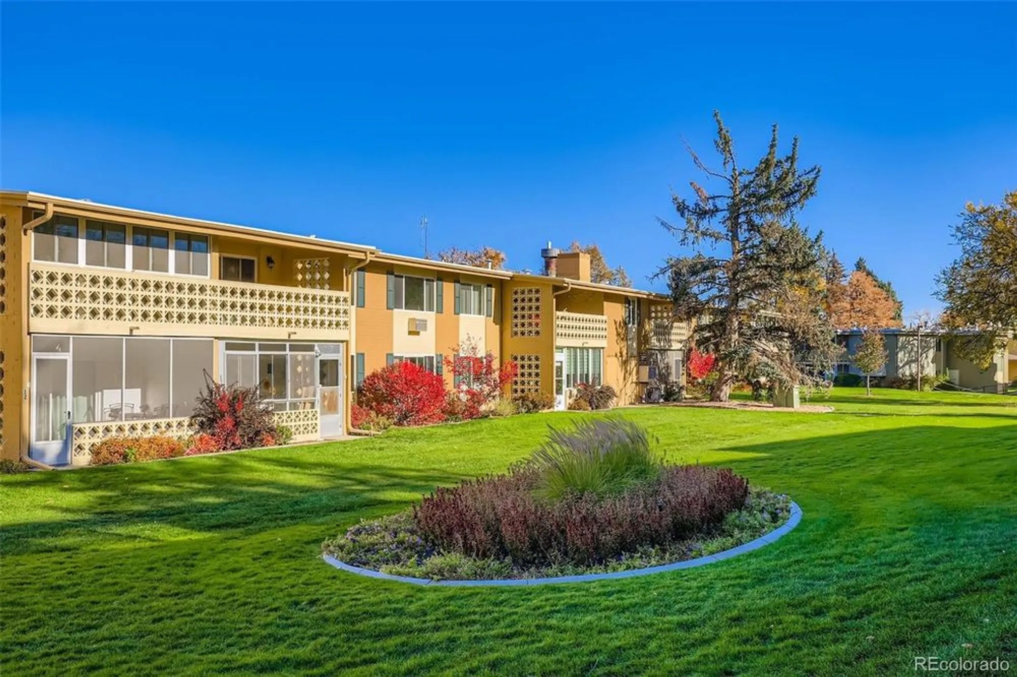 Property Slideshow image 17 of 24 | 740 s alton way unit 2b, Denver, CO, 80247