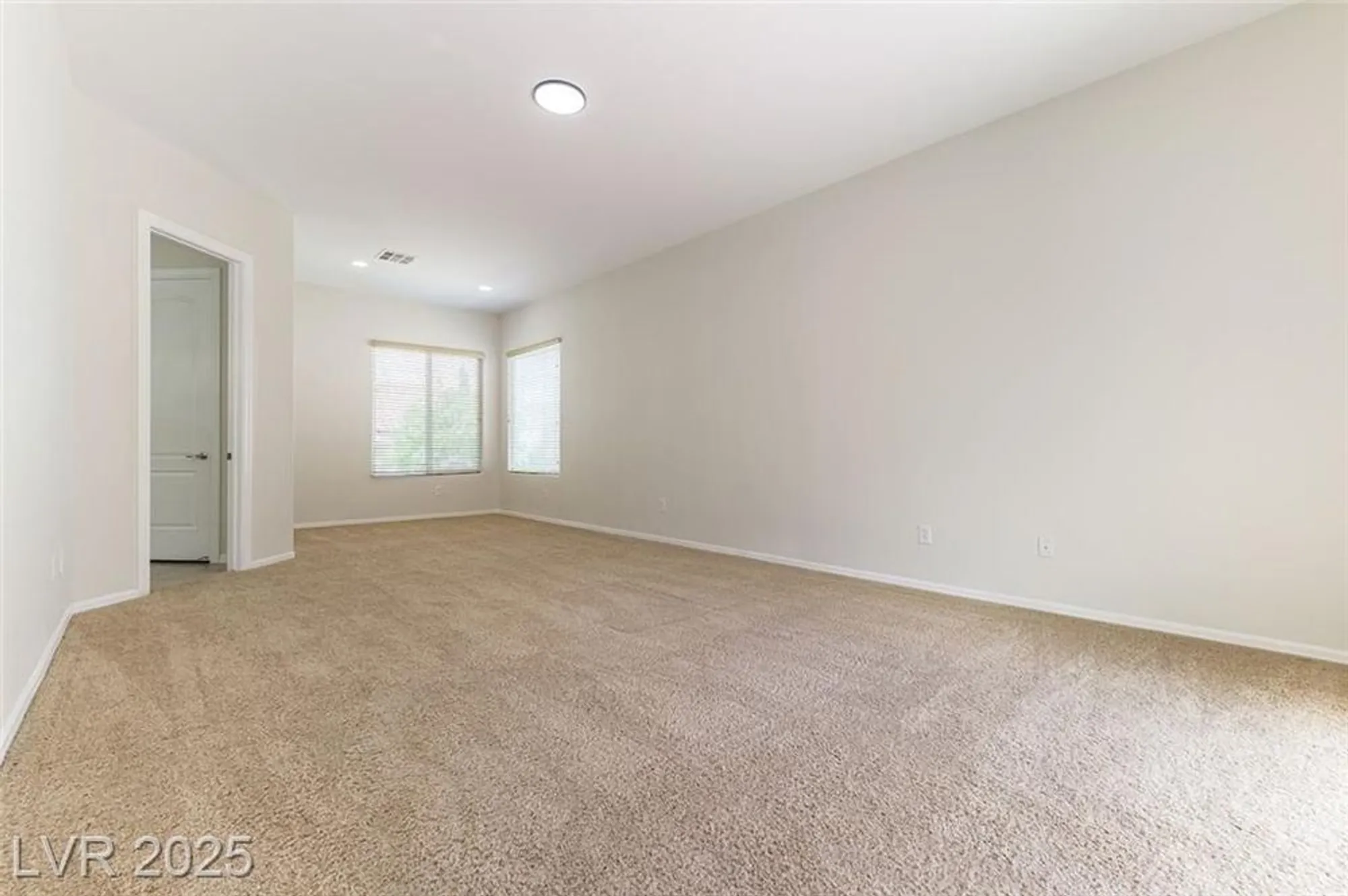 Property Slideshow image 18 of 40 | 2373 ozark plateau dr, Henderson, NV, 89044