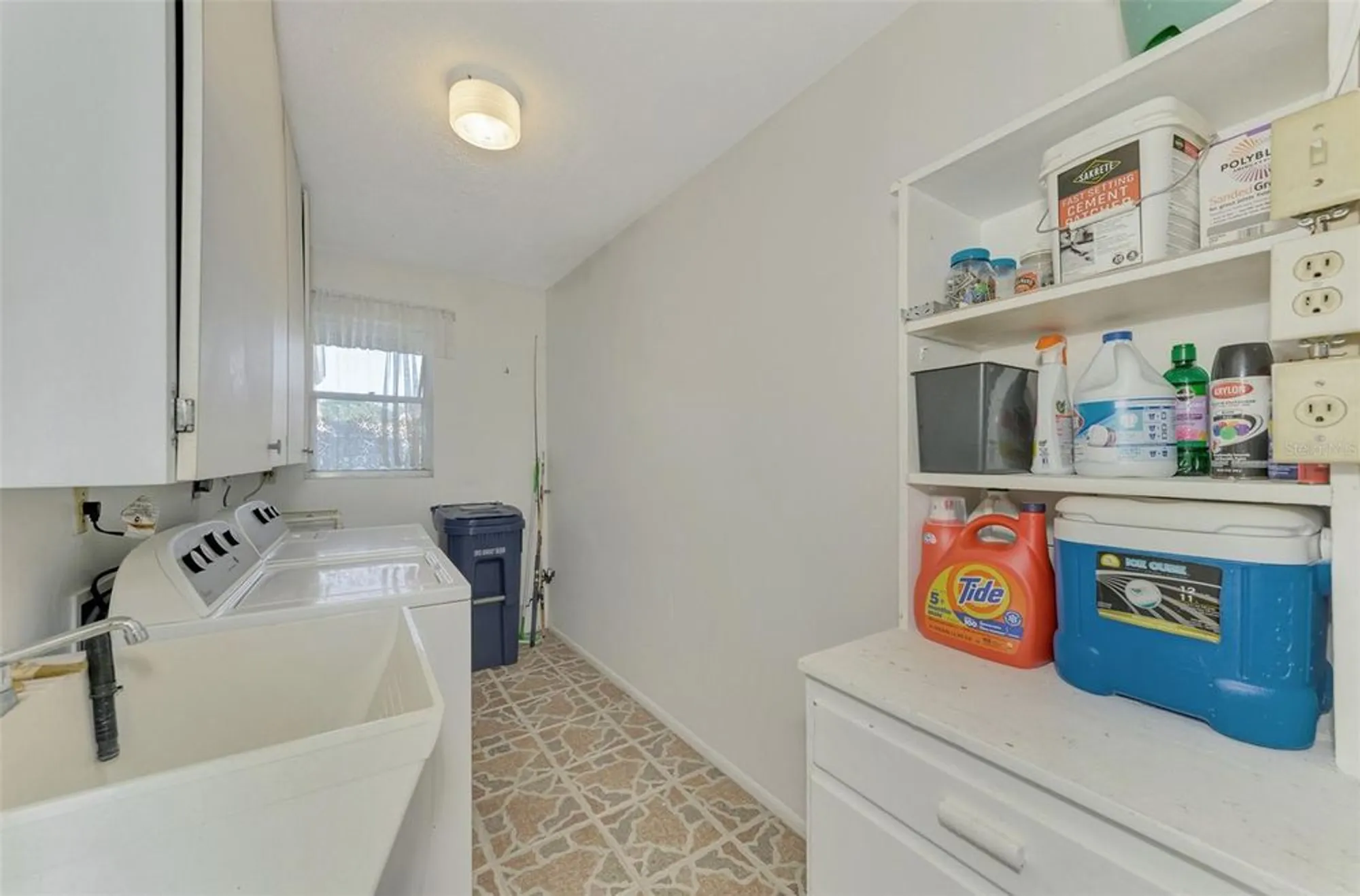 Property Slideshow image 30 of 47 | 2505 riverbluff pkwy # v196, Sarasota, FL, 34231