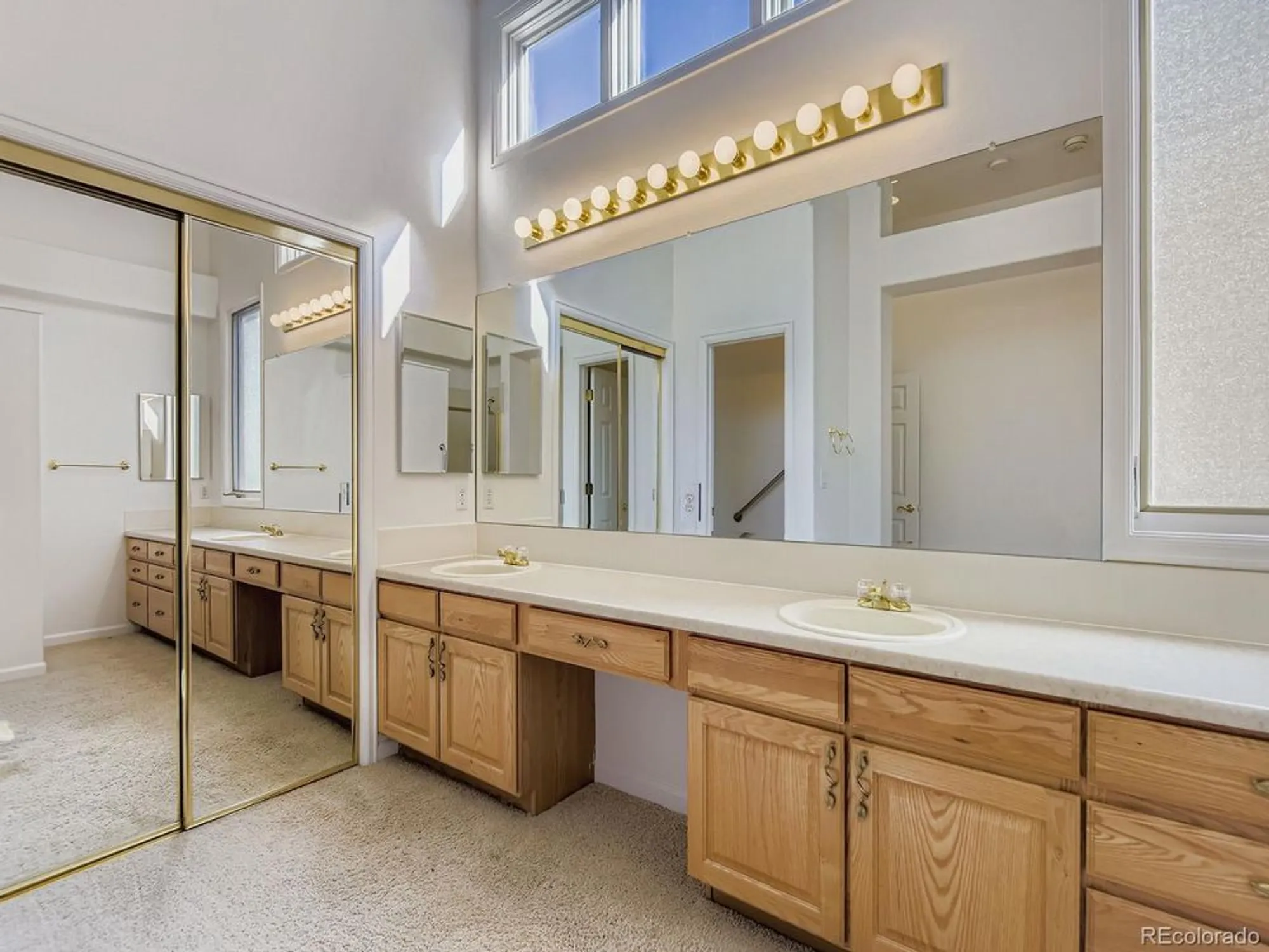 Property Slideshow image 12 of 24 | 5418 shetland ct, Highlands Ranch, CO, 80130