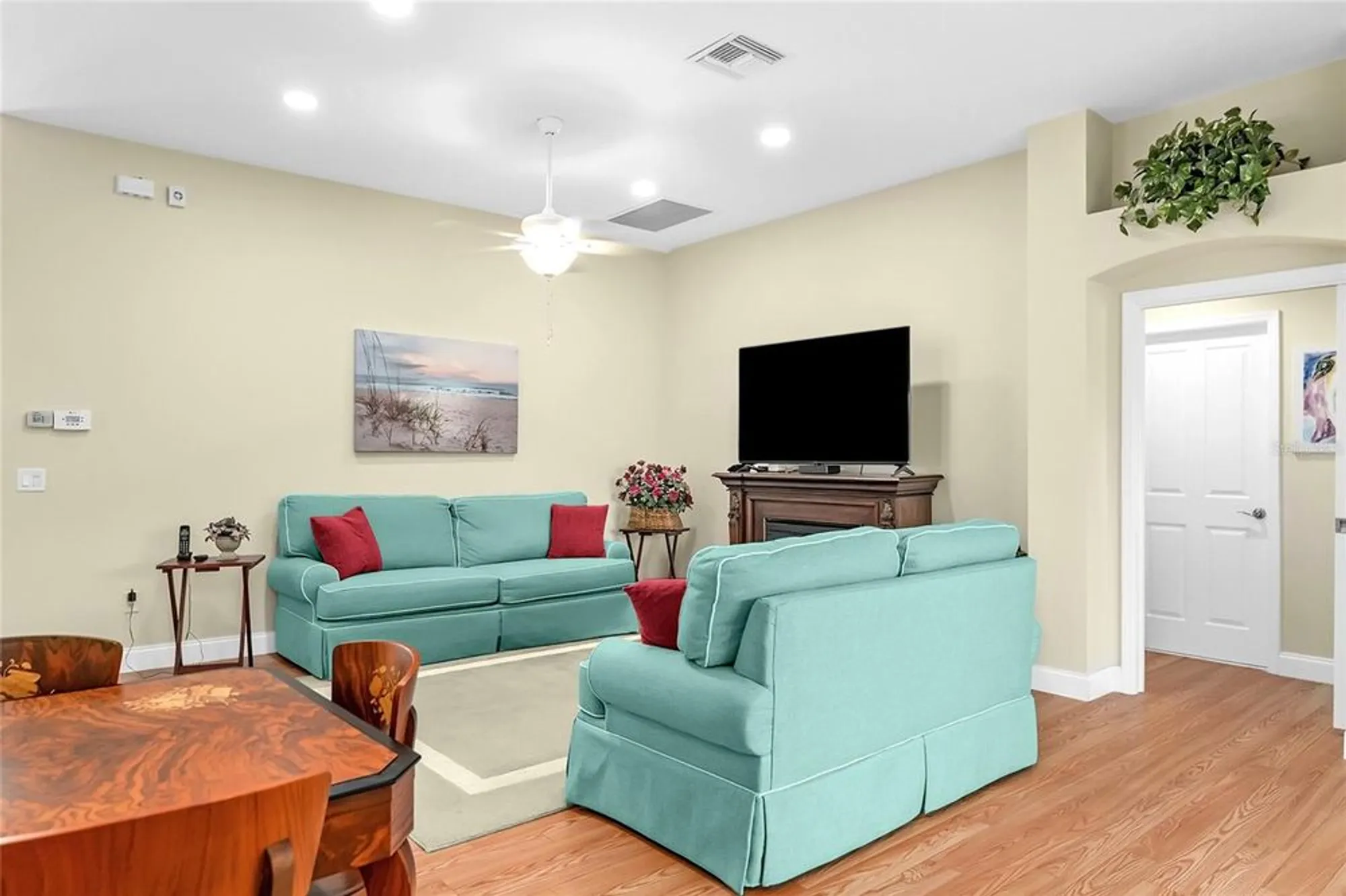 Property Slideshow image 16 of 47 | 1553 gumwood dr, The Villages, FL, 32162