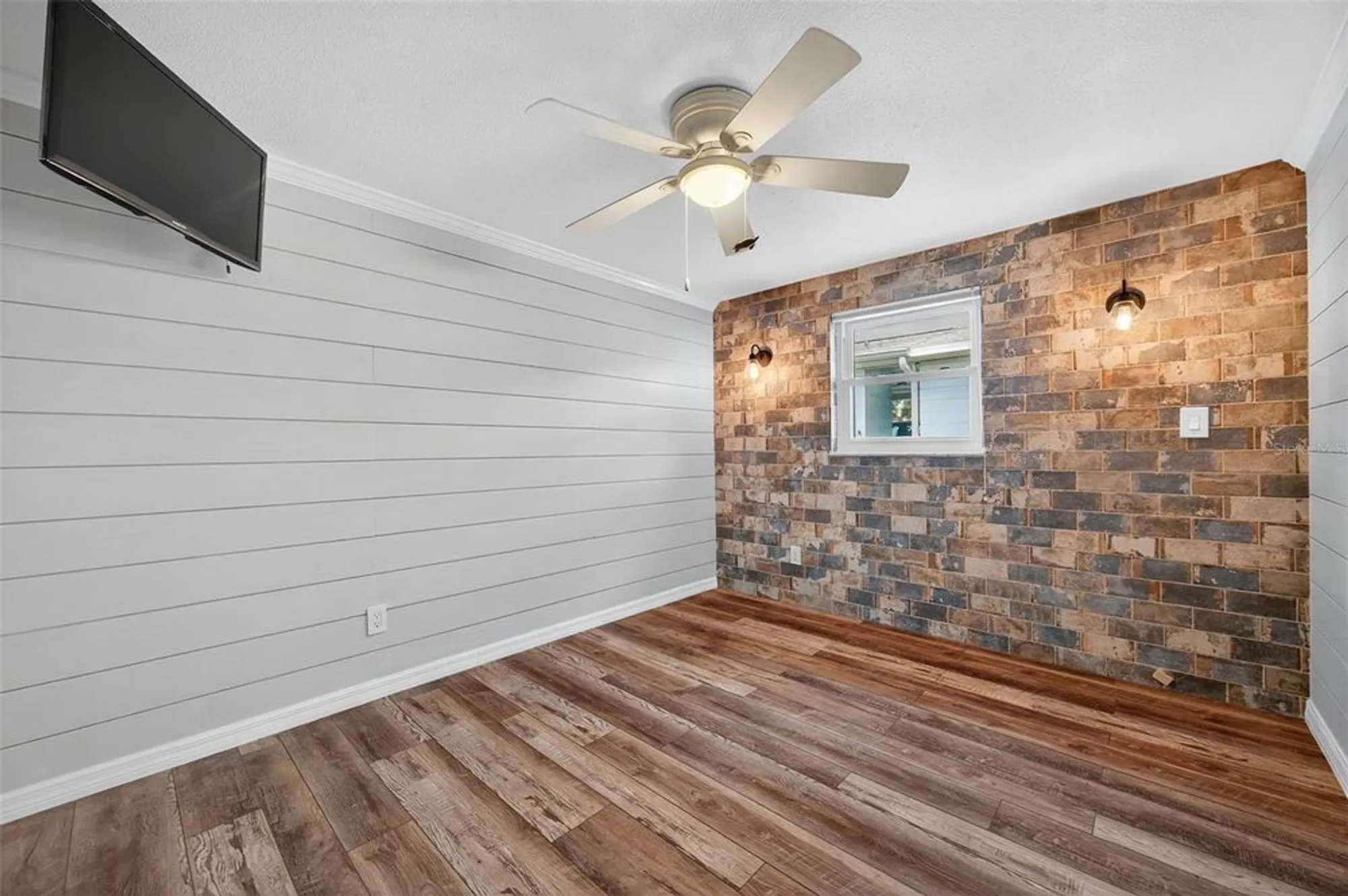Property Slideshow image 18 of 44 | 12400 park blvd apt 213, Seminole, FL, 33772