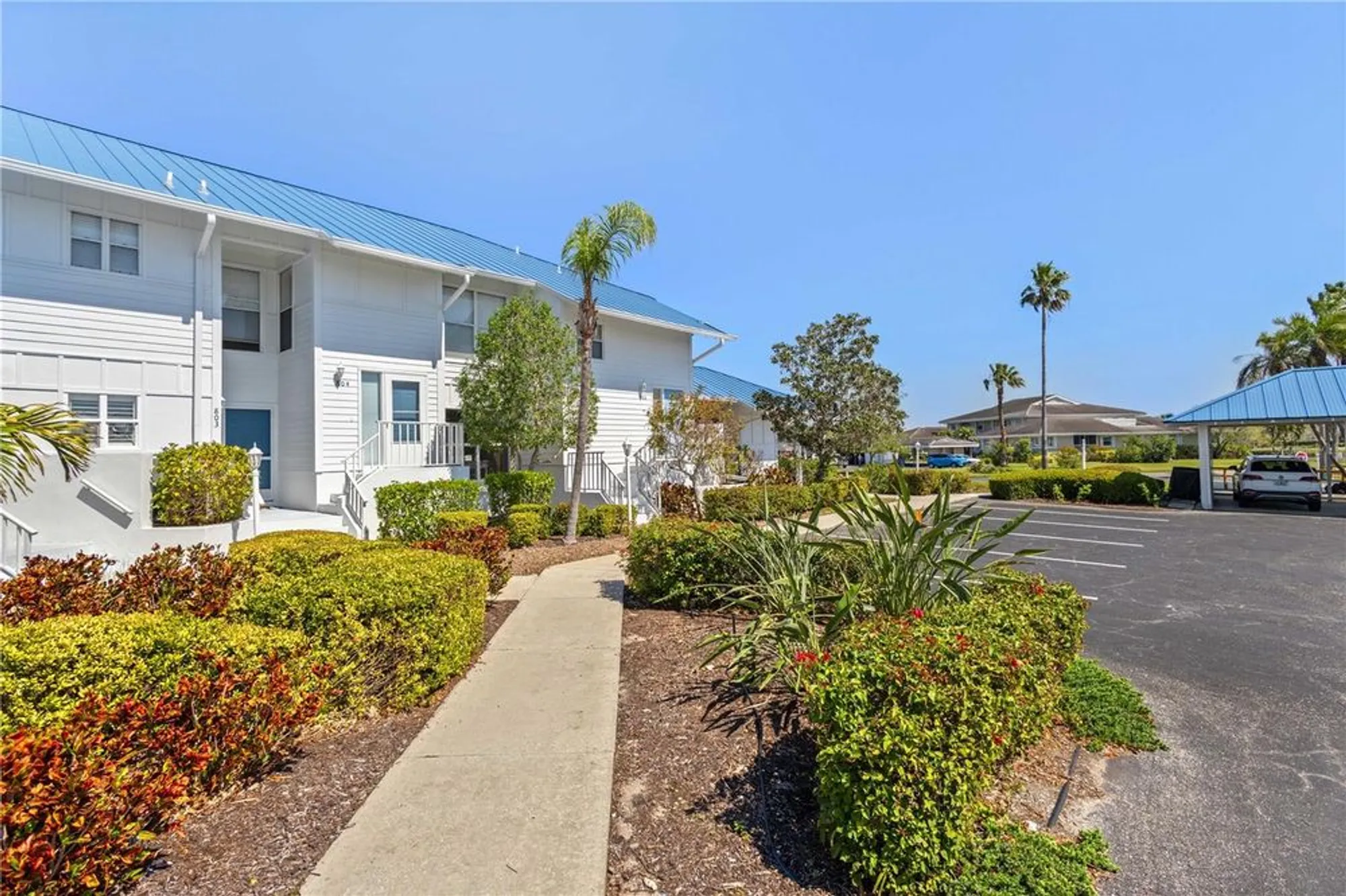 Property Slideshow image 24 of 51 | 803 audubon dr # 803, Bradenton, FL, 34209