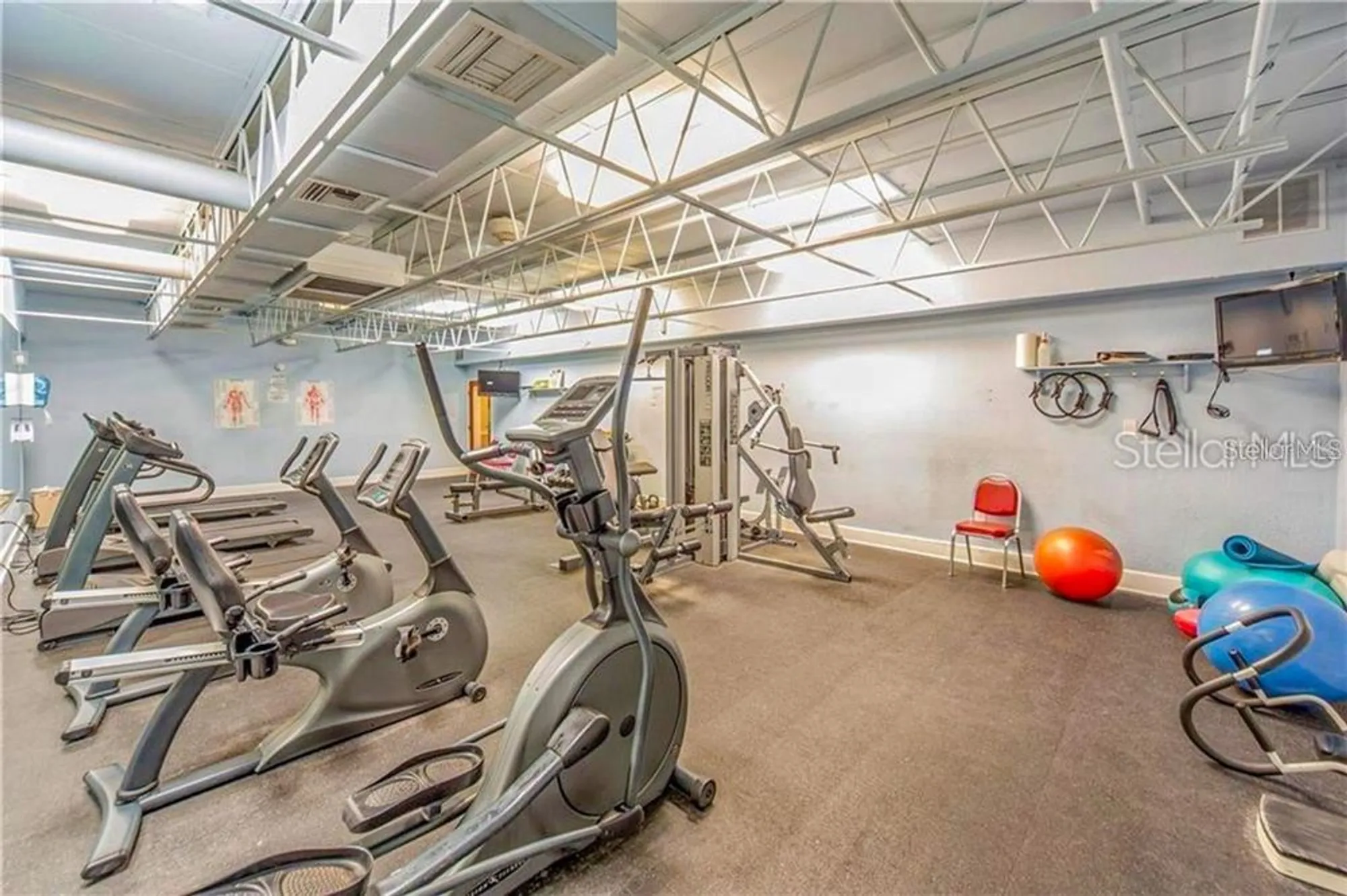 Property Slideshow image 45 of 72 | 5660 80th st n unit a303, St Petersburg, FL, 33709