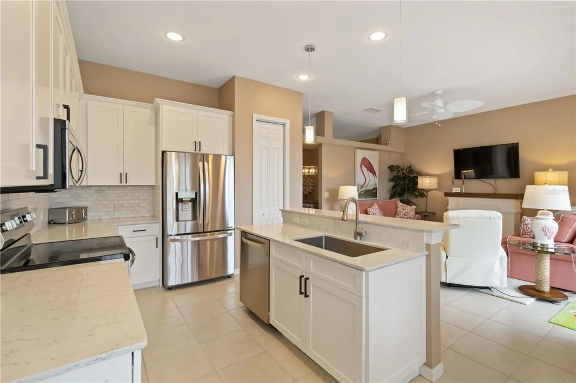 Property Slideshow image 8 of 29 | 6531 43rd ct, Sarasota, FL, 34243