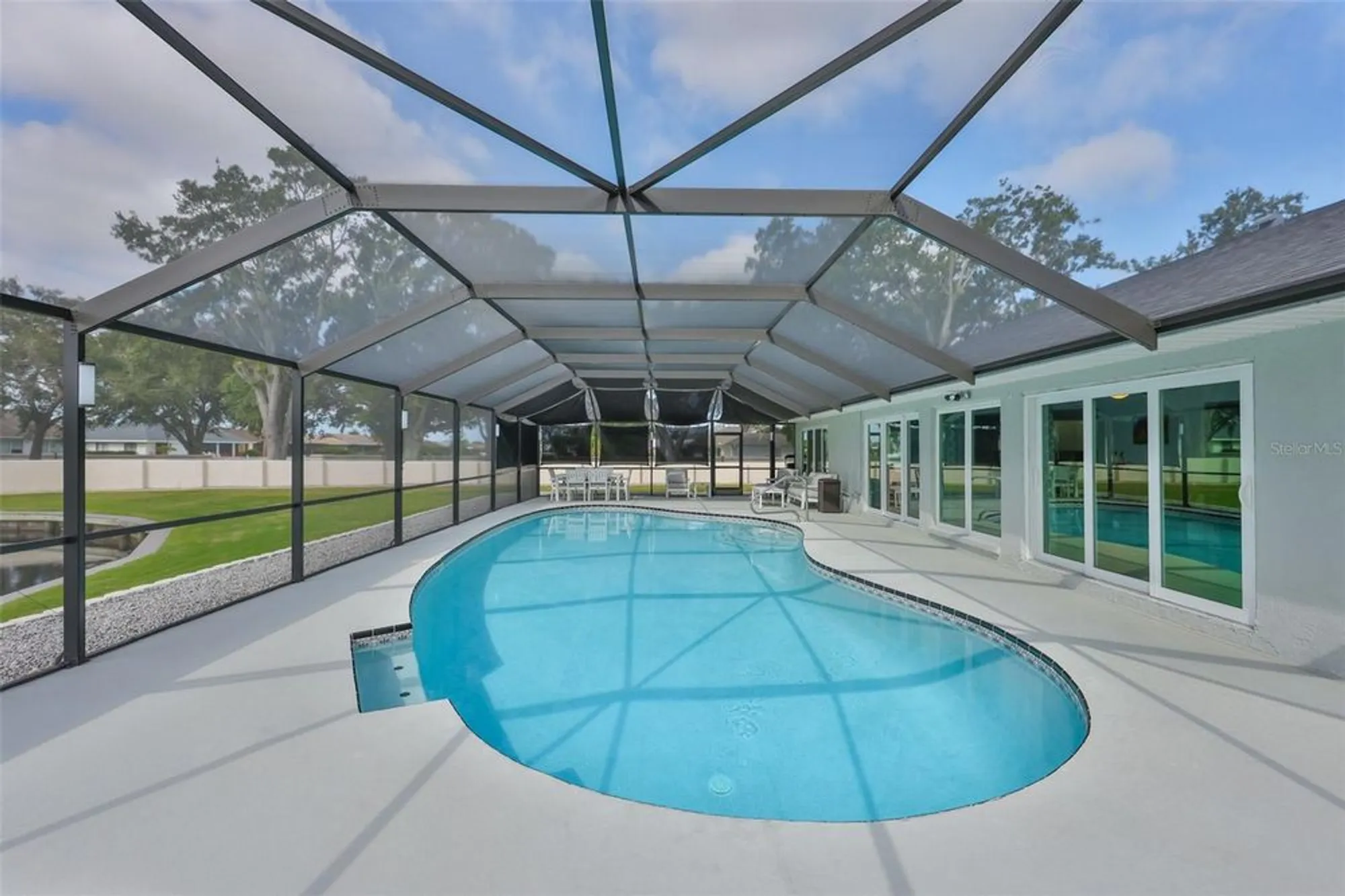 Property Slideshow image 49 of 63 | 2022 east view dr, Sun City Center, FL, 33573