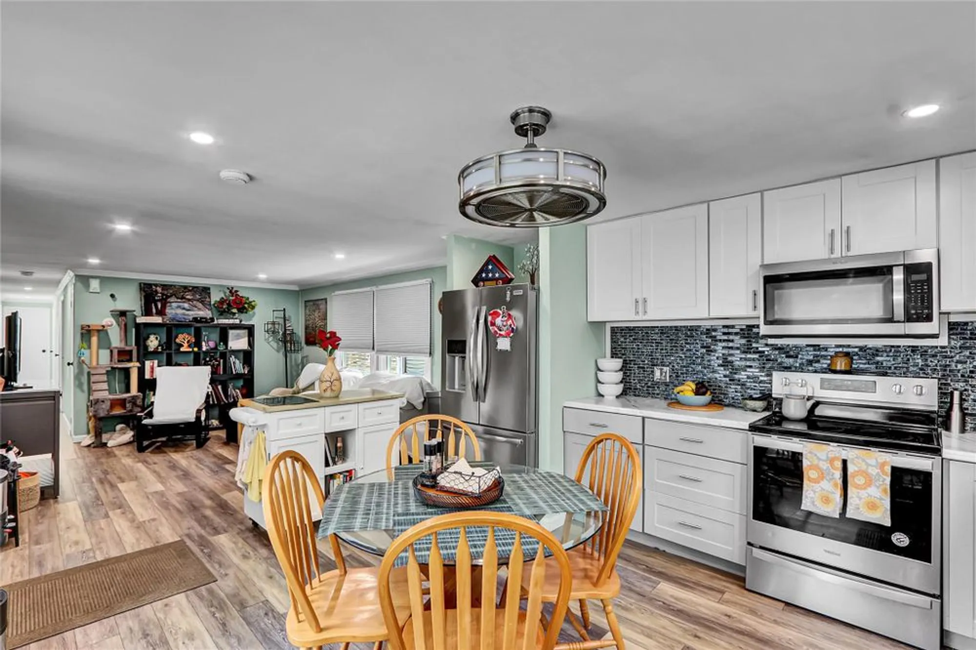 Property Slideshow image 6 of 18 | 164 village cir, Manorville, NY, 11949