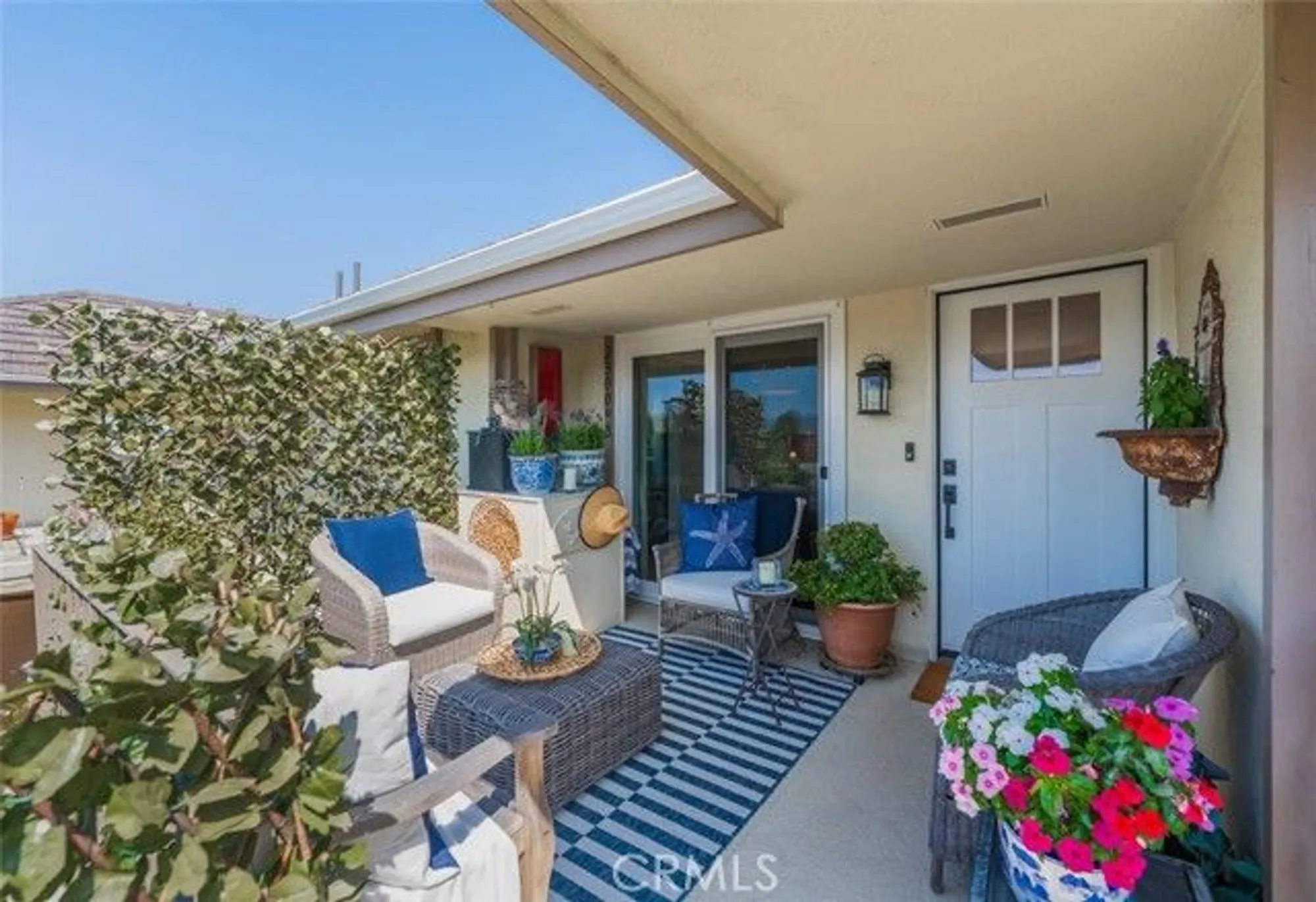 Property Slideshow image 2 of 38 | 23009 nadine cir b, Torrance, CA, 90505