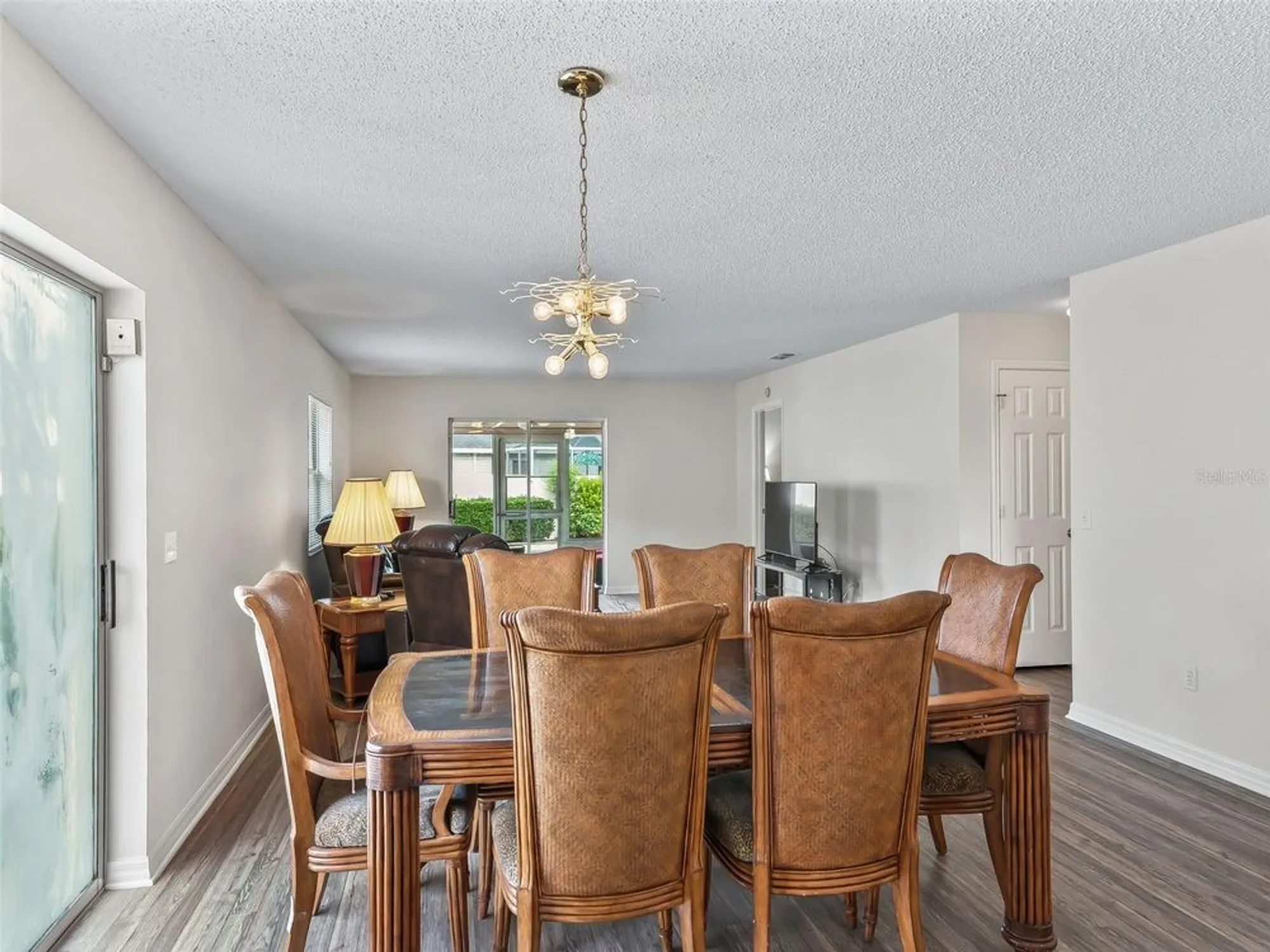 Property Slideshow image 12 of 53 | 744 hernandez dr, The Villages, FL, 32159