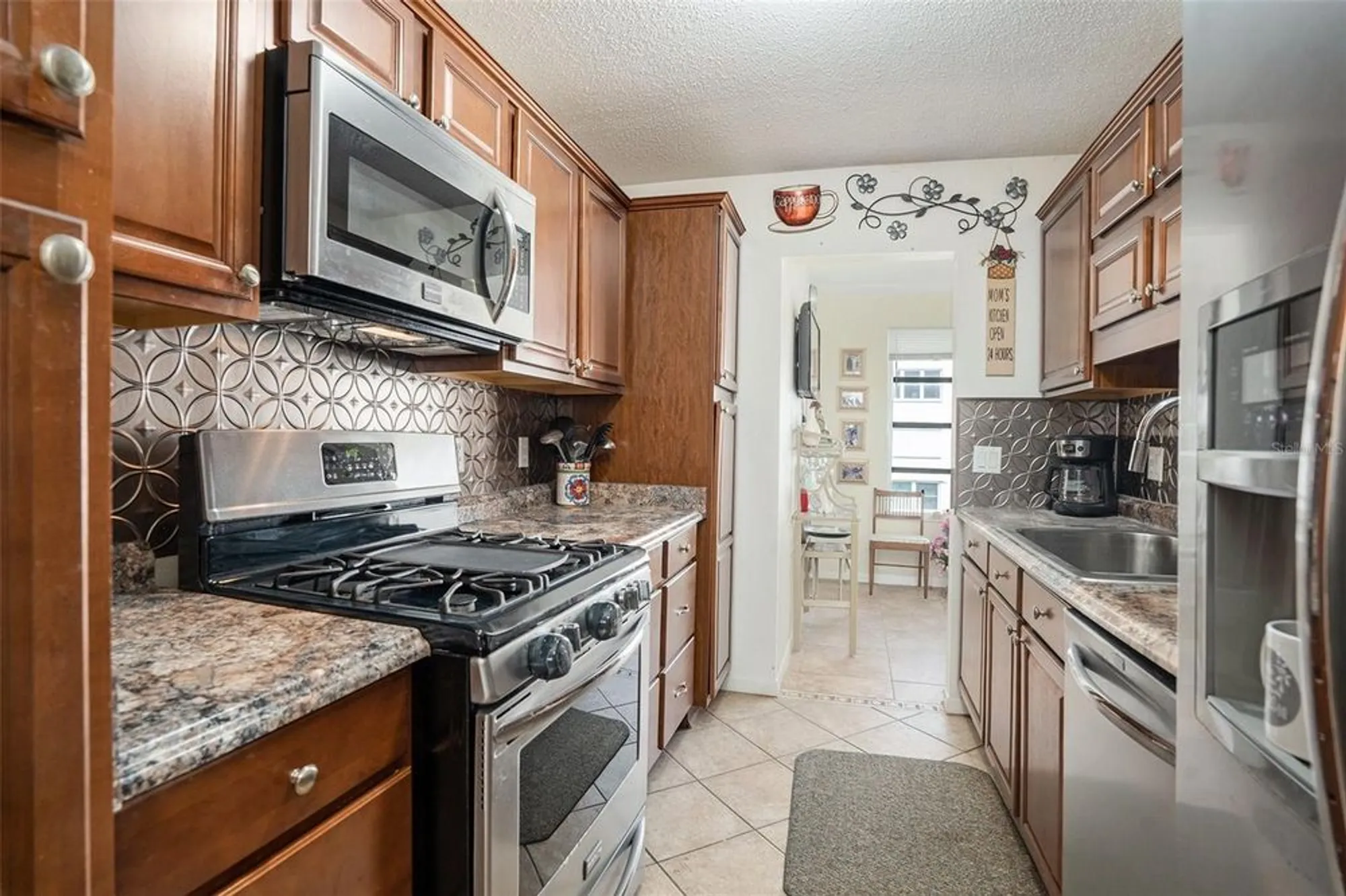 Property Slideshow image 12 of 41 | 2960 59th st 411, Gulfport, FL, 33707