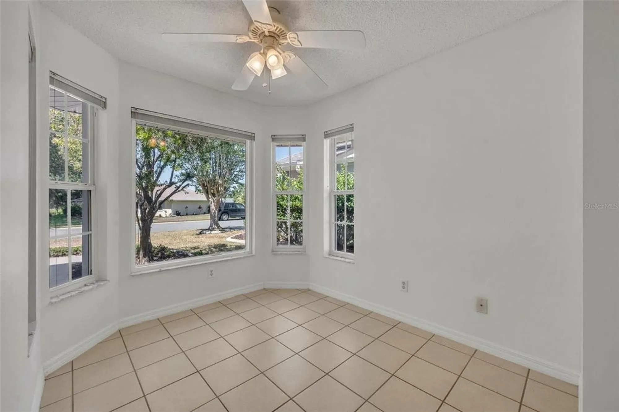 Property Slideshow image 22 of 60 | 5614 king james ave, Leesburg, FL, 34748