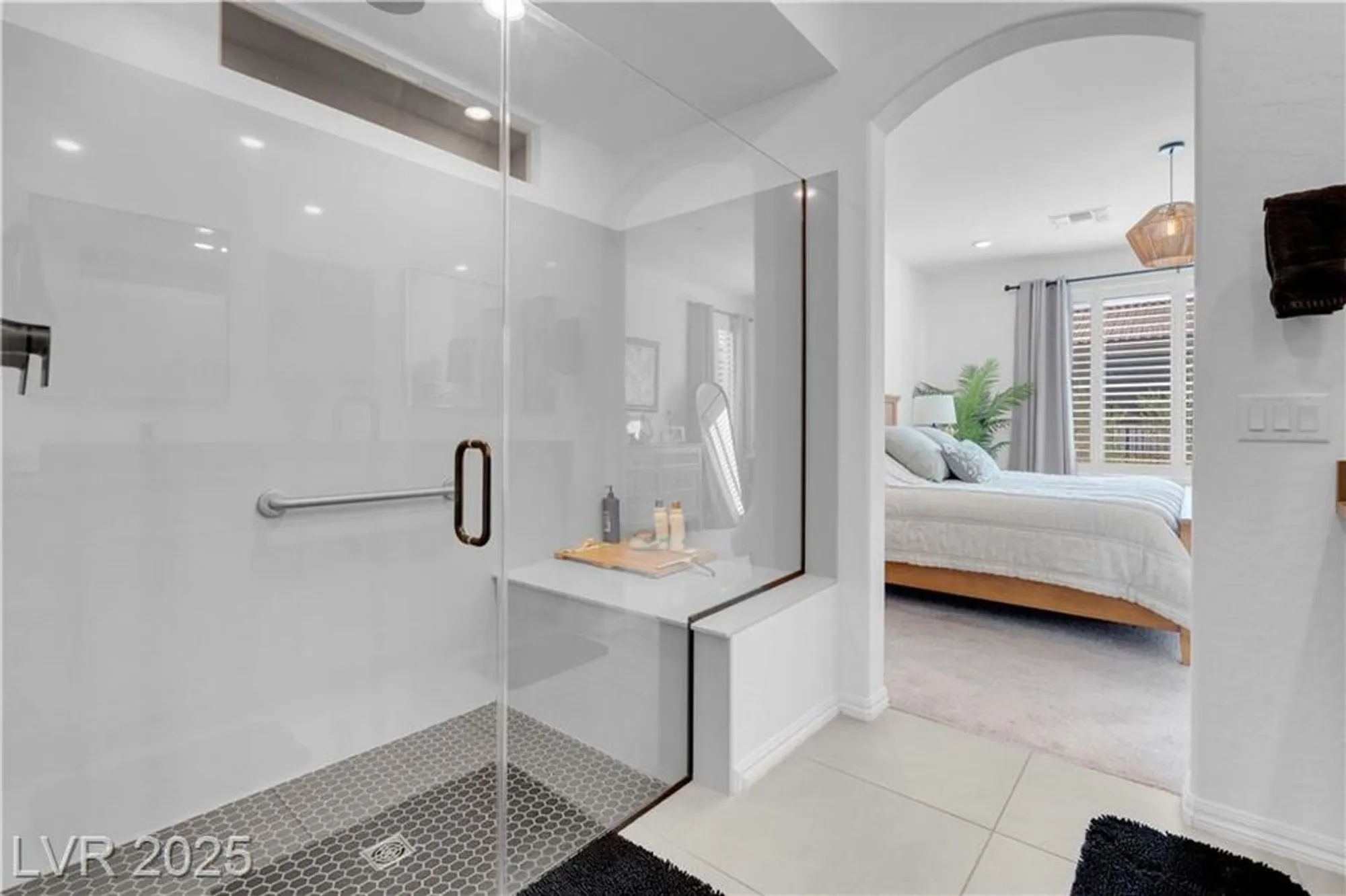 Property Slideshow image 31 of 69 | 124 lake oasis st, Henderson, NV, 89011