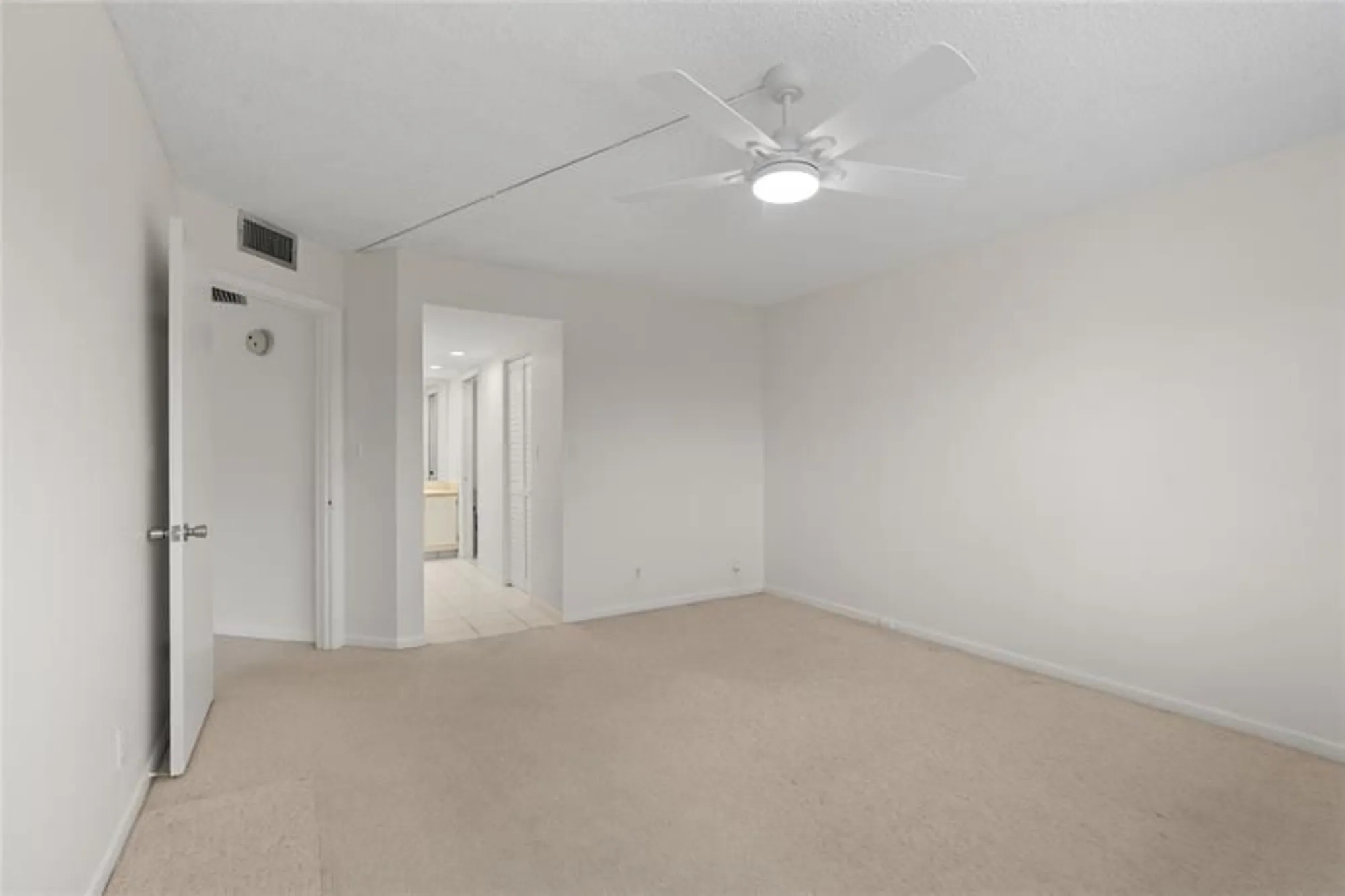 Property Slideshow image 14 of 29 | 1801 eleuthera pt j3, Coconut Creek, FL, 33066