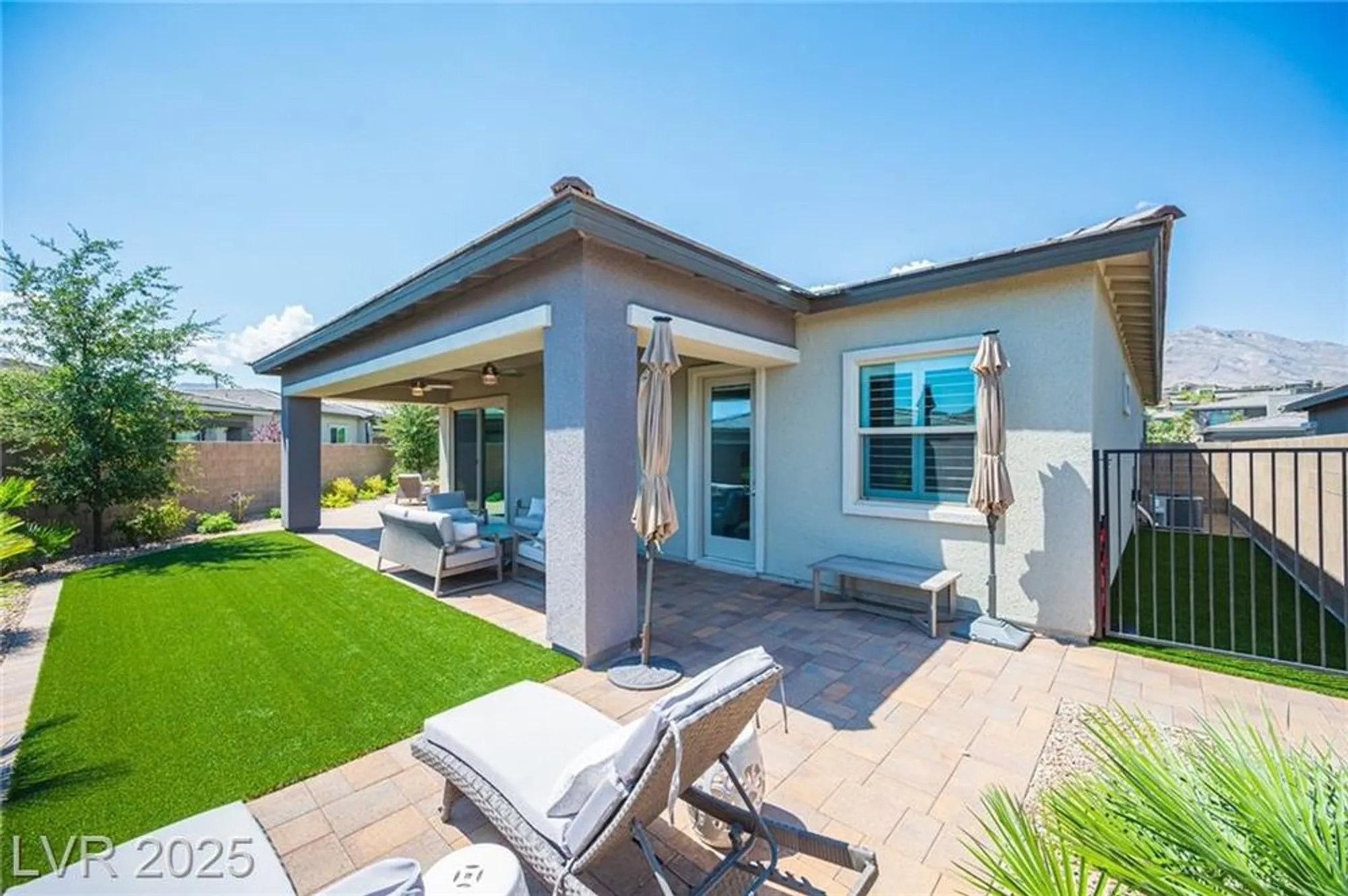 Property Slideshow image 44 of 92 | 936 mayfield manor ln, Las Vegas, NV, 89138