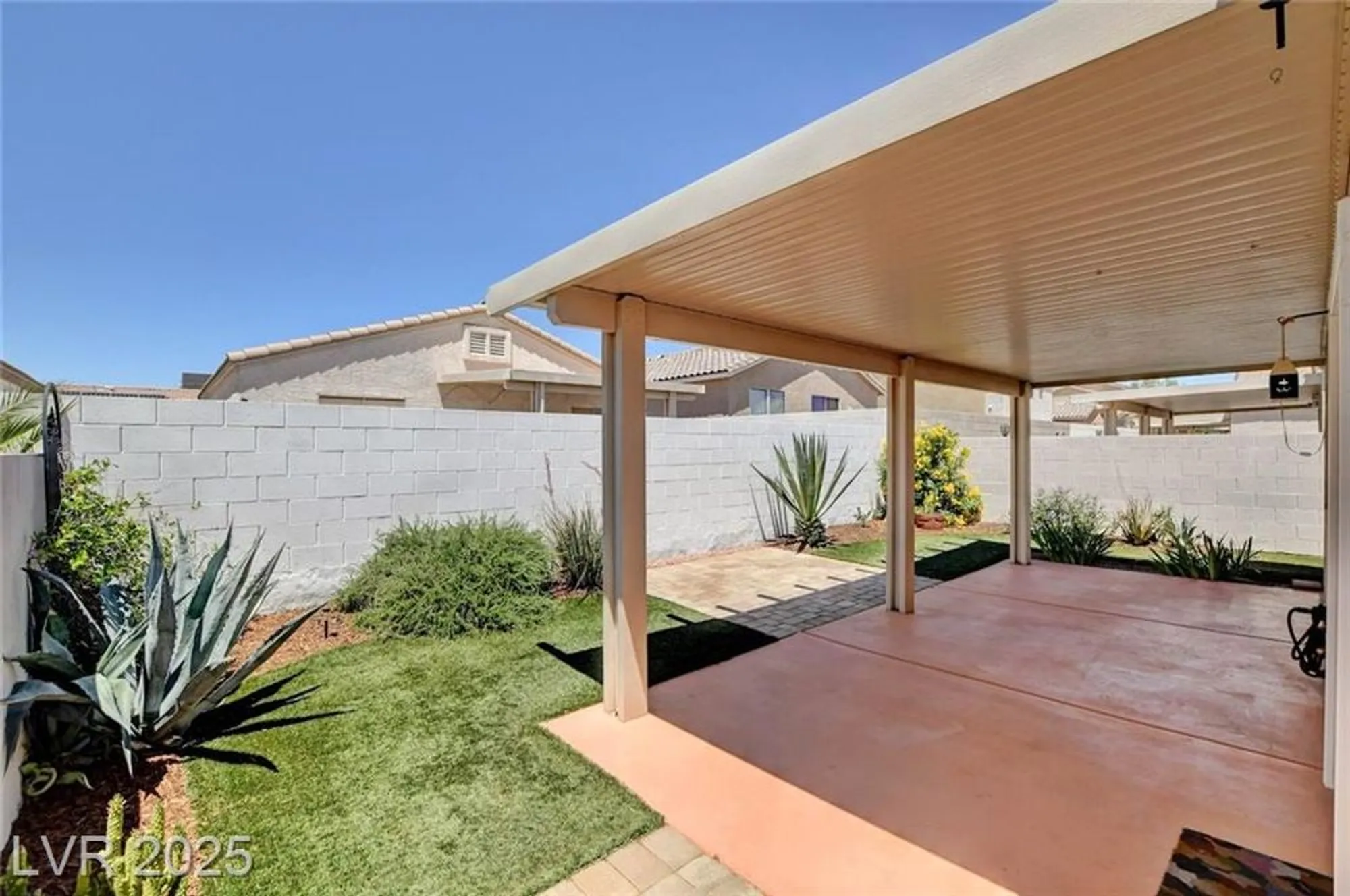 Property Slideshow image 36 of 56 | 5043 mascaro dr, Las Vegas, NV, 89122