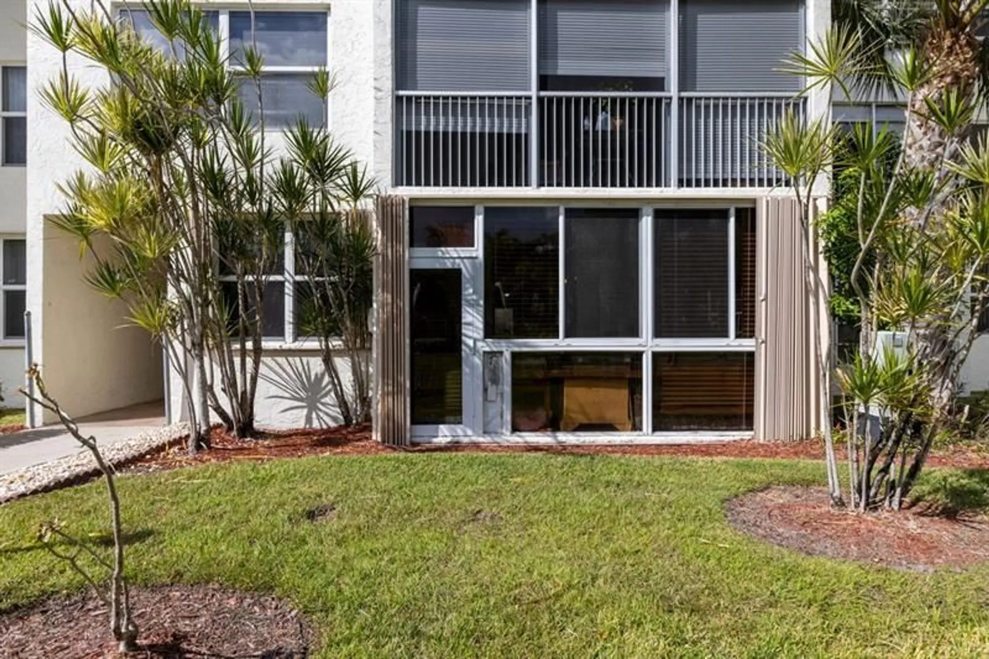 Property Slideshow image 27 of 35 | 6850 royal palm blvd, Margate, FL, 33063