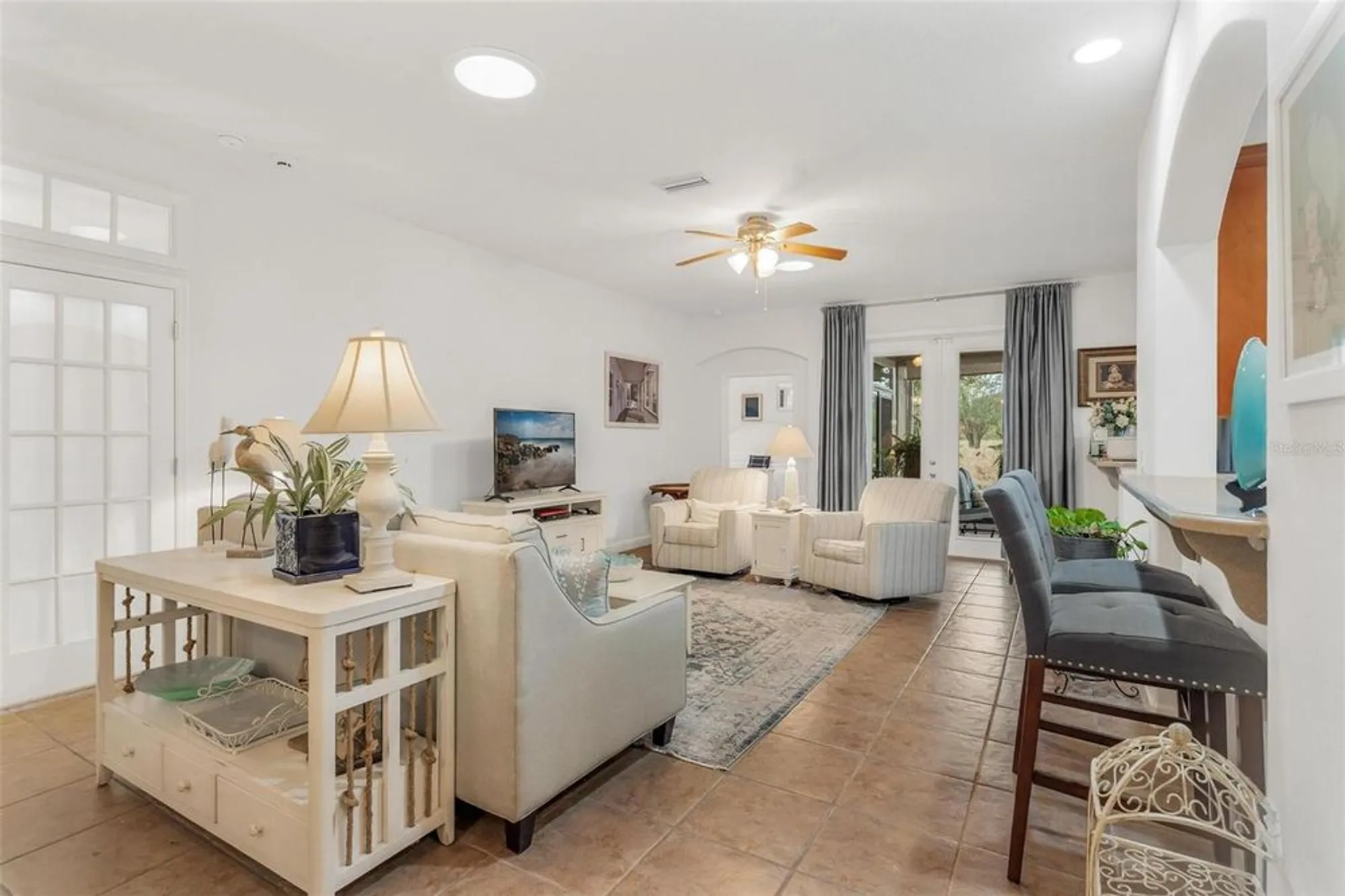 Property Slideshow image 12 of 44 | 6342 sanders grove cir, Okahumpka, FL, 34762