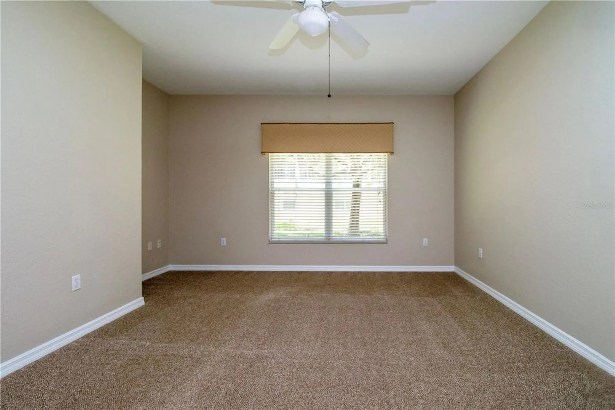 Property Slideshow image 18 of 37 | 7139 cedar hollow cir # 101, Bradenton, FL, 34203