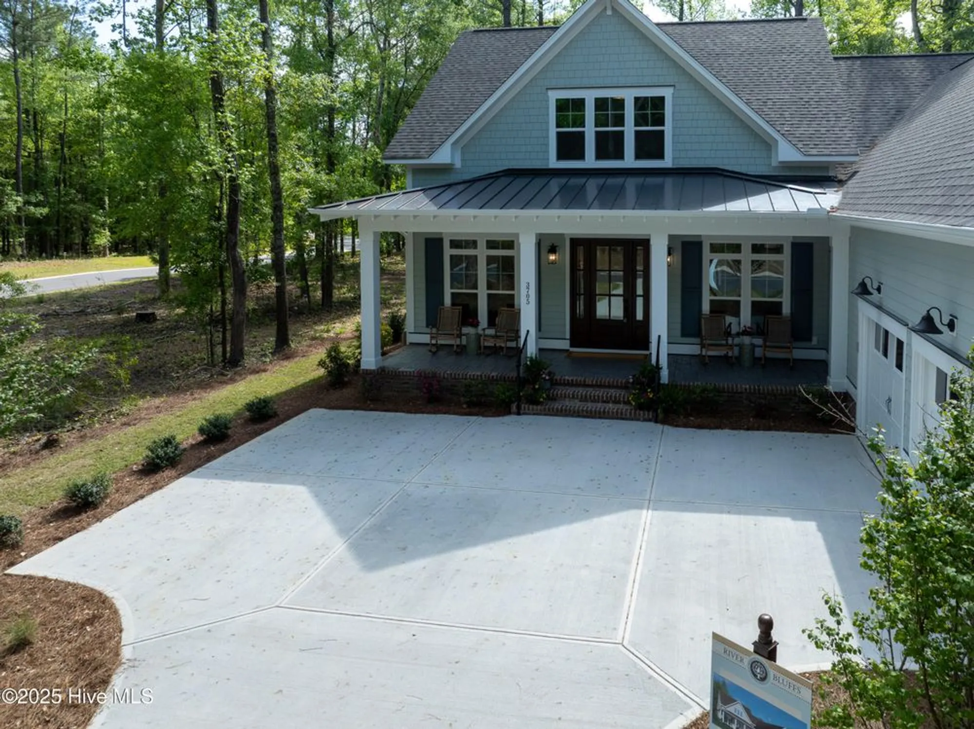 Property Slideshow image 4 of 50 | 3705 deerview ln, Castle Hayne, NC, 28429