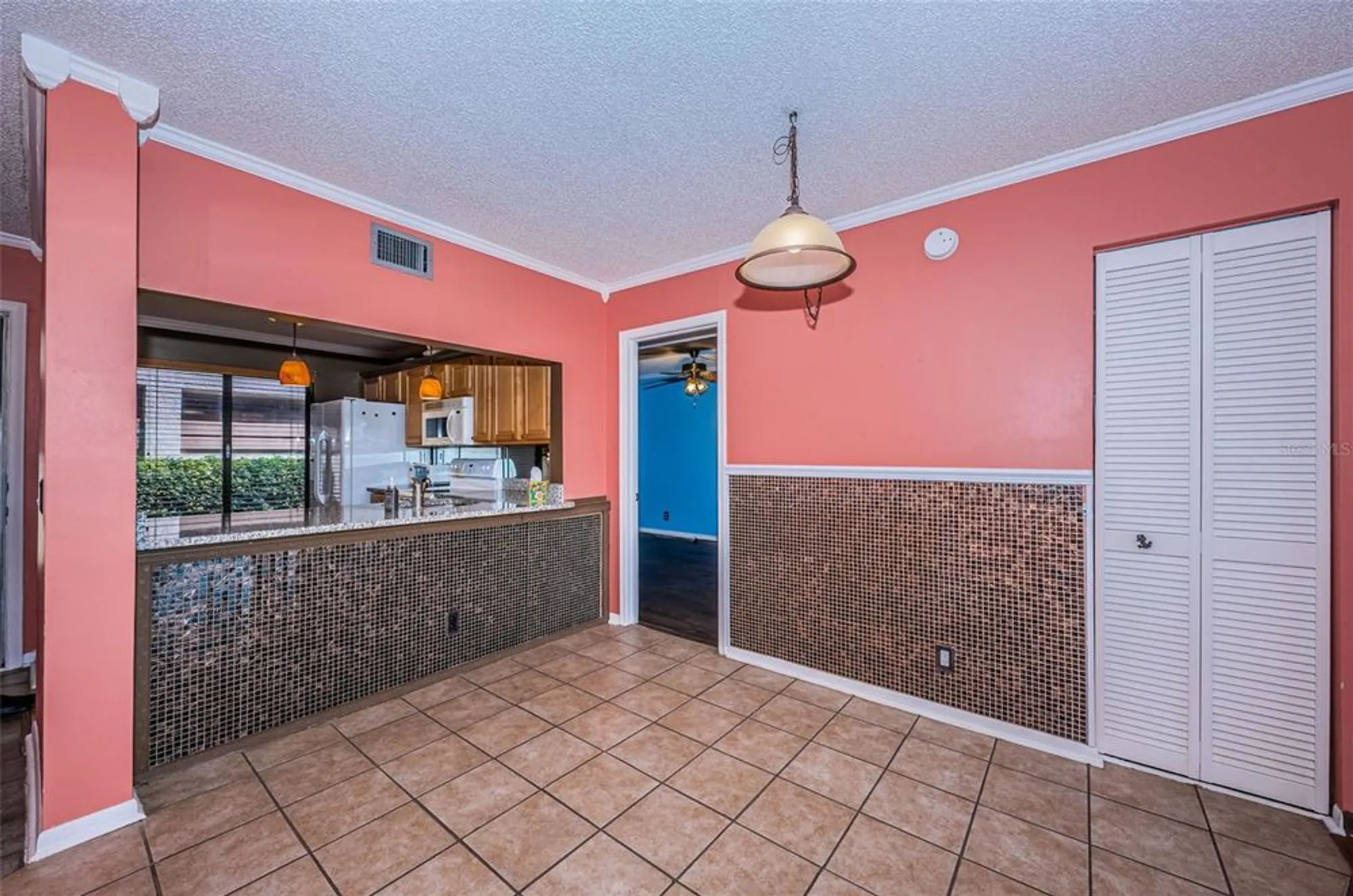 Property Slideshow image 12 of 64 | 6269 palma del mar blvd s apt 105, St Petersburg, FL, 33715