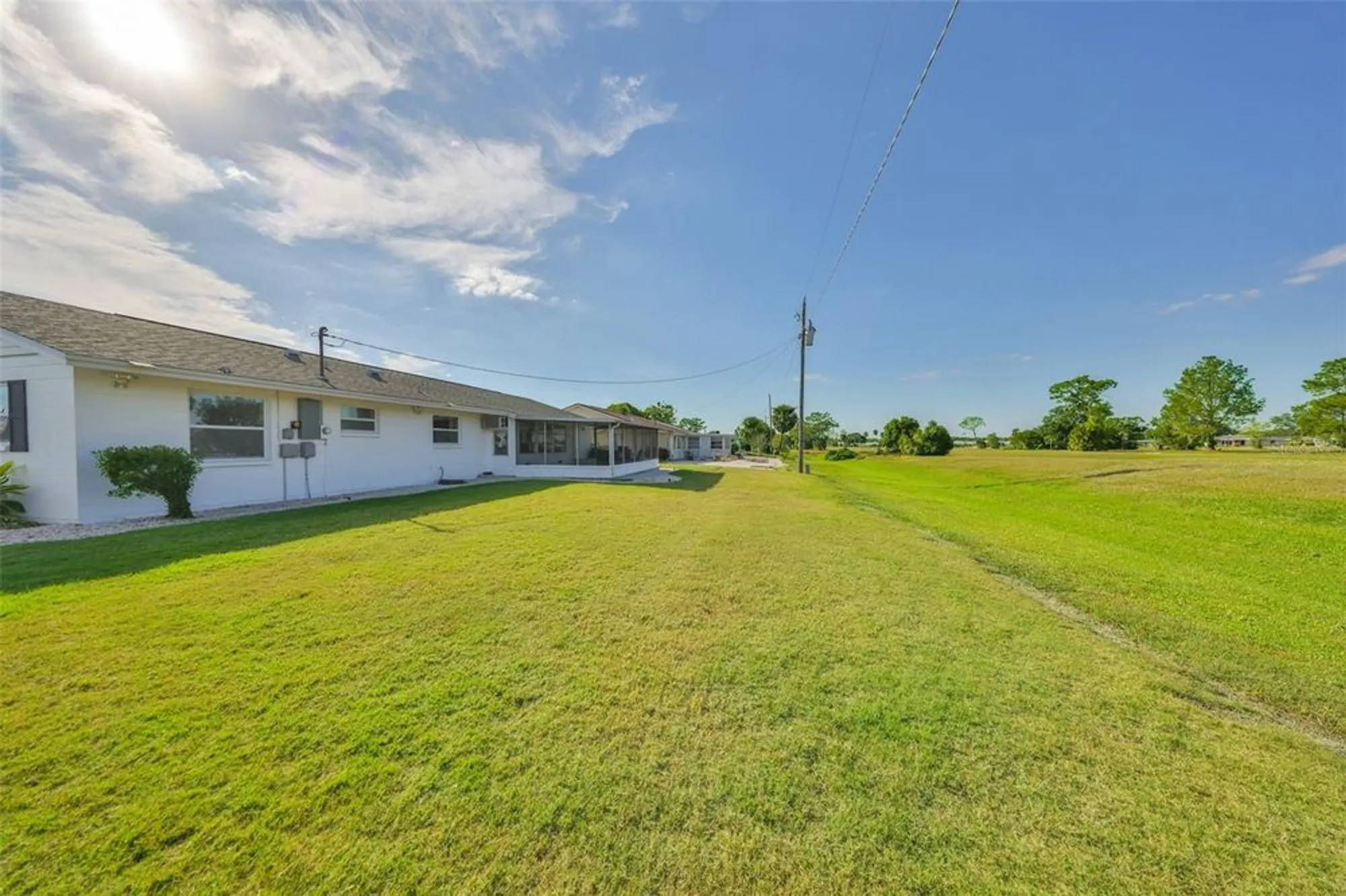 Property Slideshow image 35 of 39 | 611 fox hills dr, Sun City Center, FL, 33573