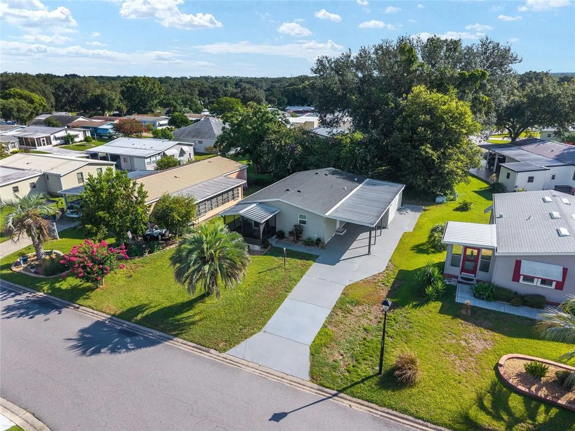 Property Slideshow image 51 of 67 | 1607 doral cir, Lady Lake, FL, 32159