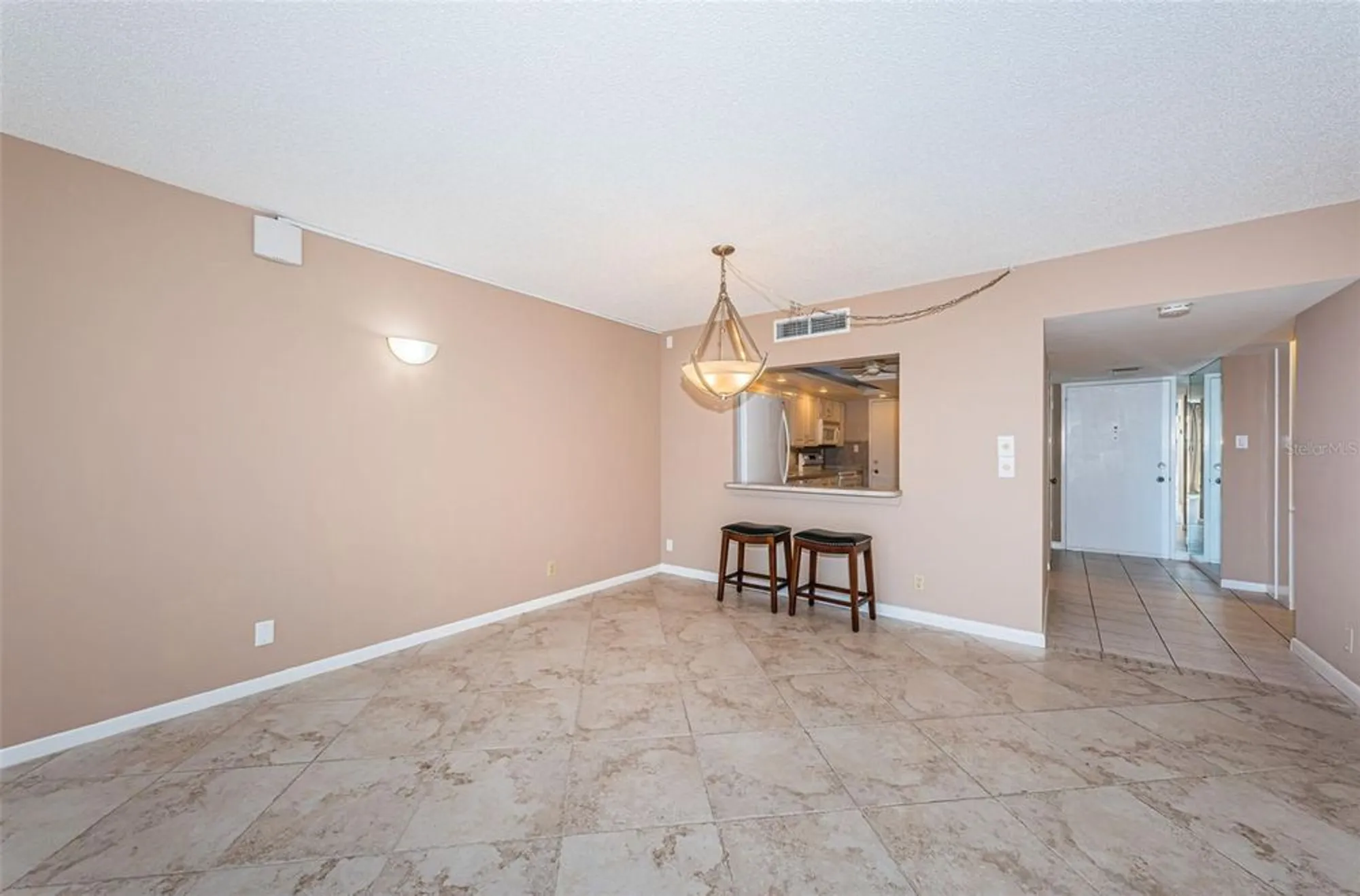 Property Slideshow image 9 of 55 | 7400 sun island dr 311, South Pasadena, FL, 33707