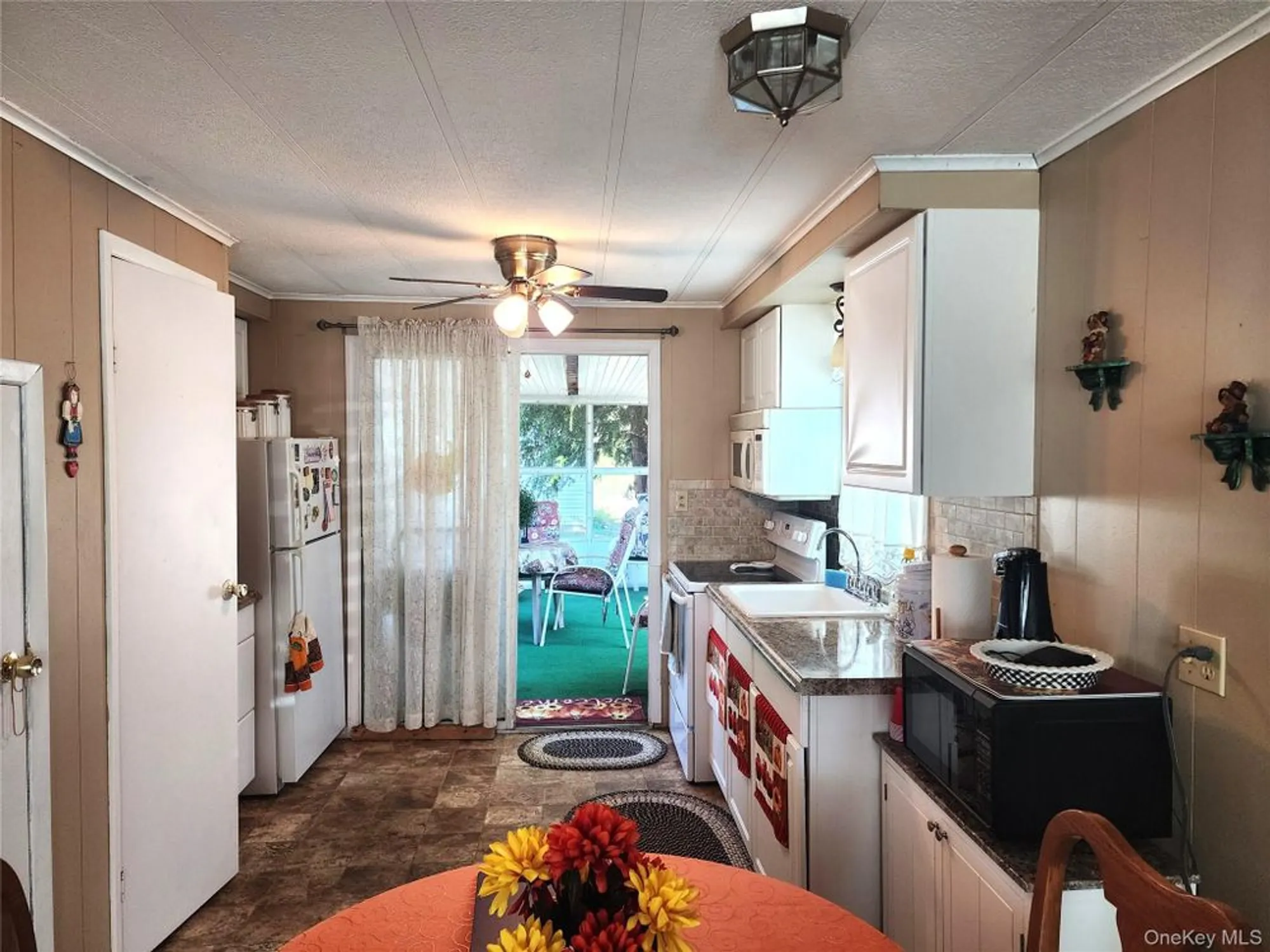 Property Slideshow image 6 of 29 | 38b village cir s, Manorville, NY, 11949