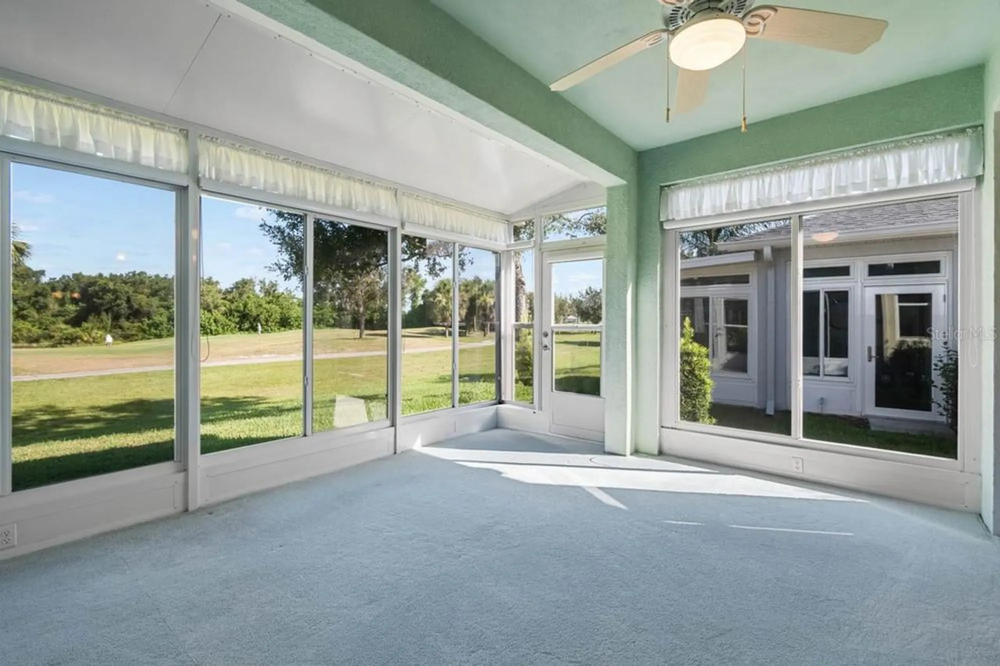 Property Slideshow image 22 of 63 | 1226 lyndhurst greens dr, Sun City Center, FL, 33573