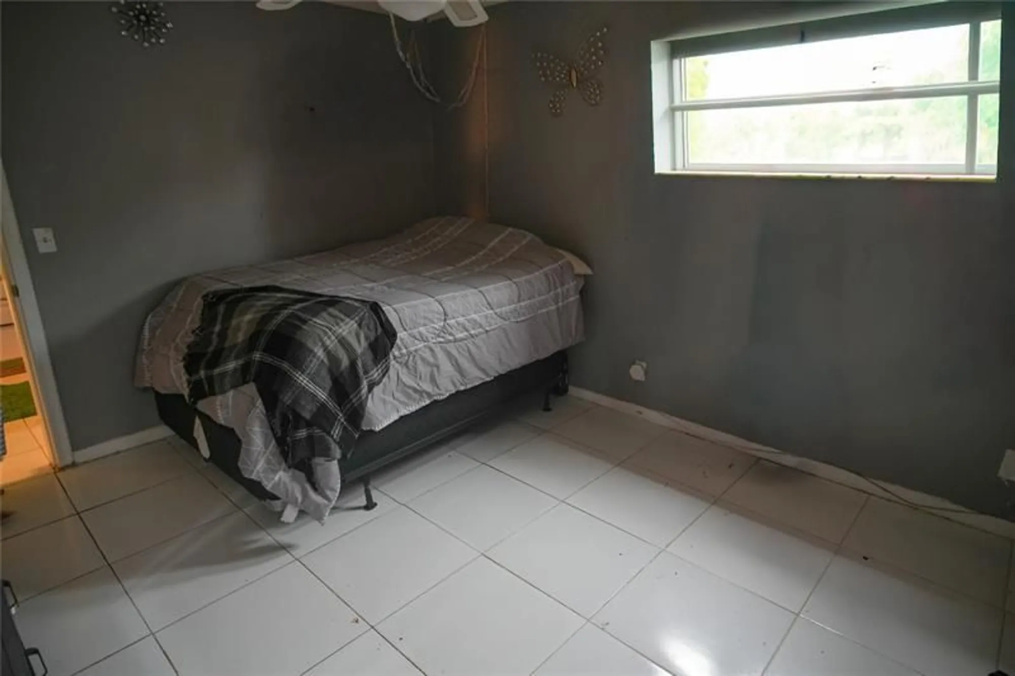 Property Slideshow image 13 of 28 | 3774 inverrary blvd apt 101p, Lauderhill, FL, 33319