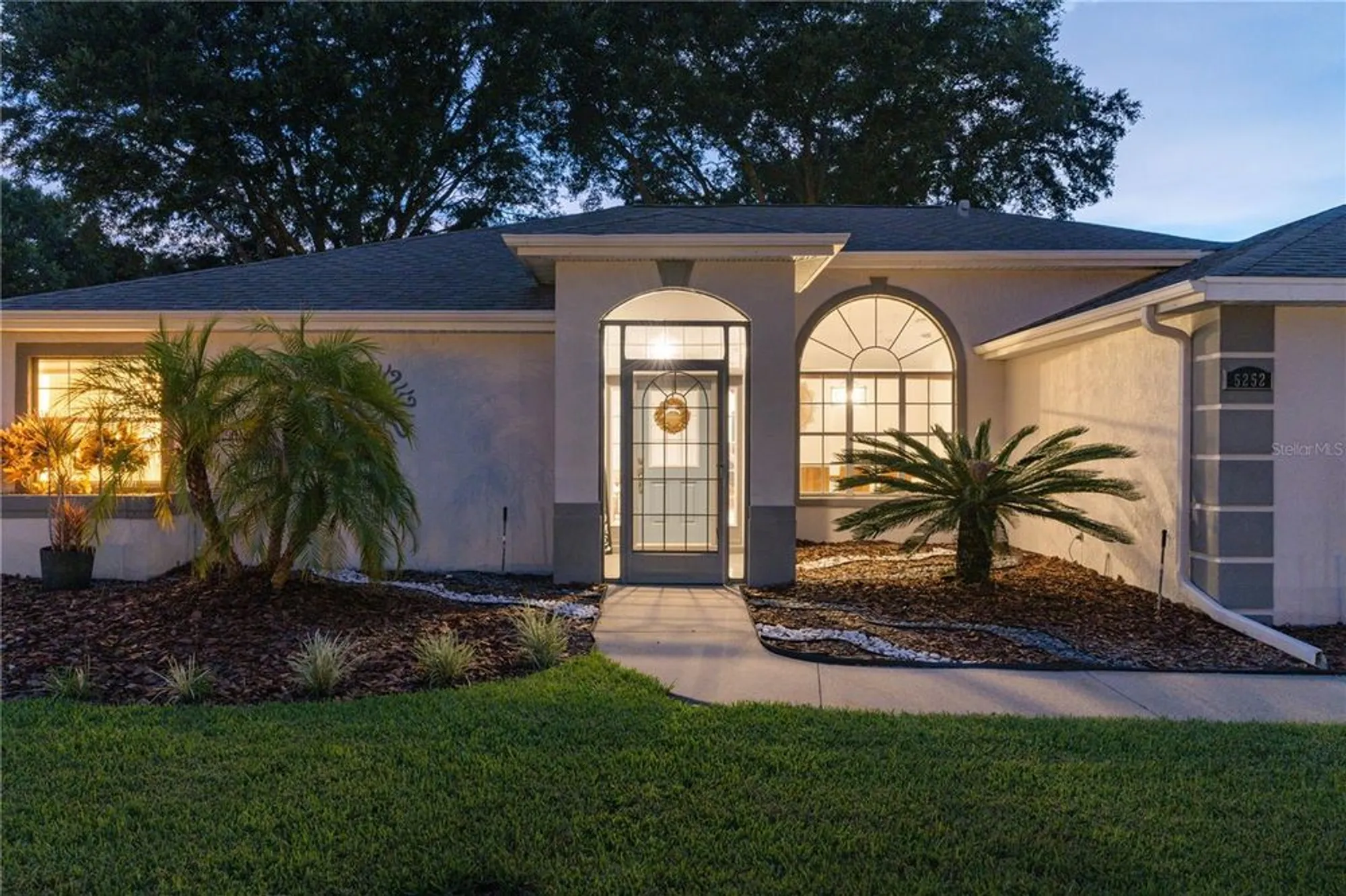 Property Slideshow image 3 of 86 | 5252 grove mnr, Lady Lake, FL, 32159