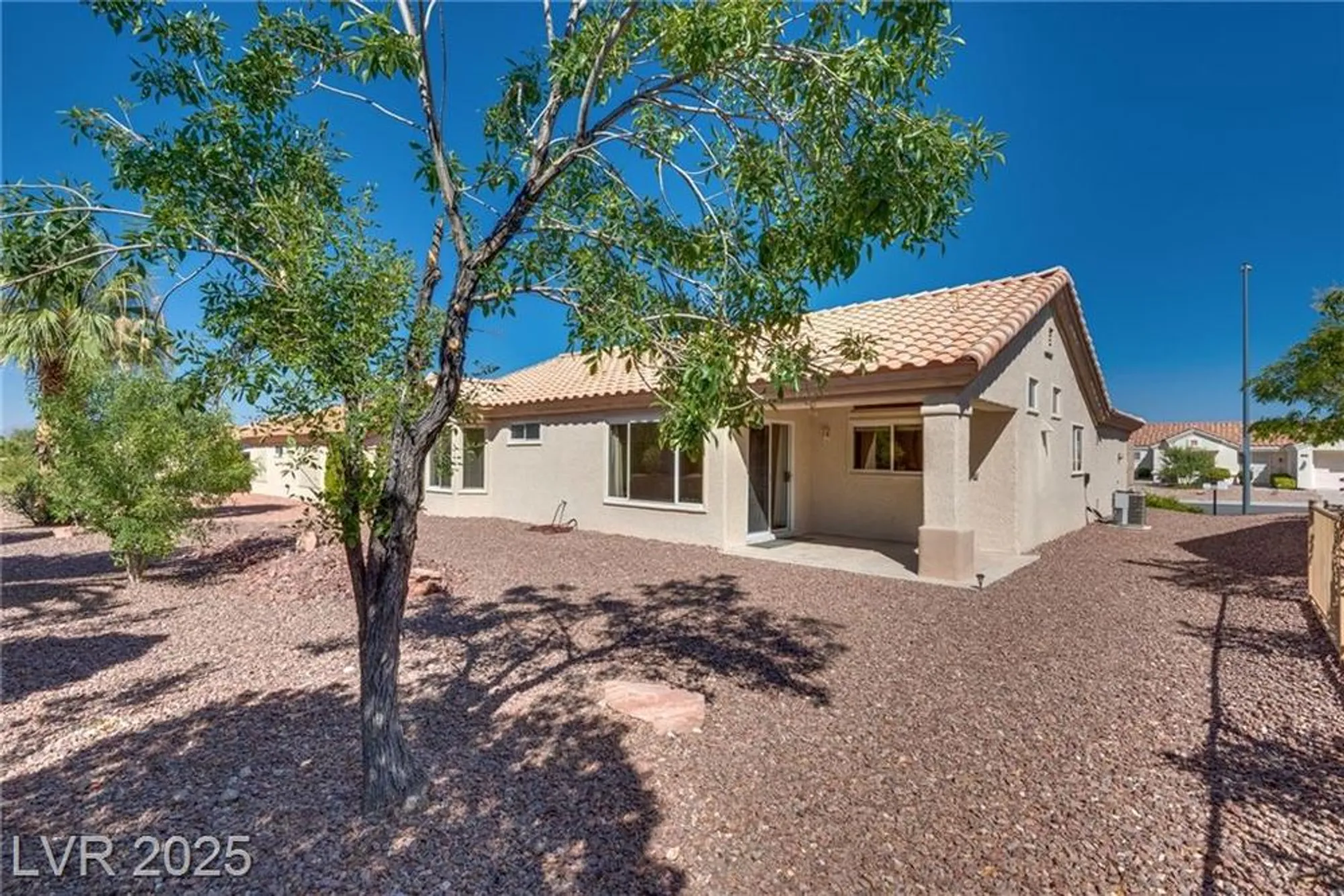 Property Slideshow image 33 of 44 | 2601 lotus hill dr, Las Vegas, NV, 89134