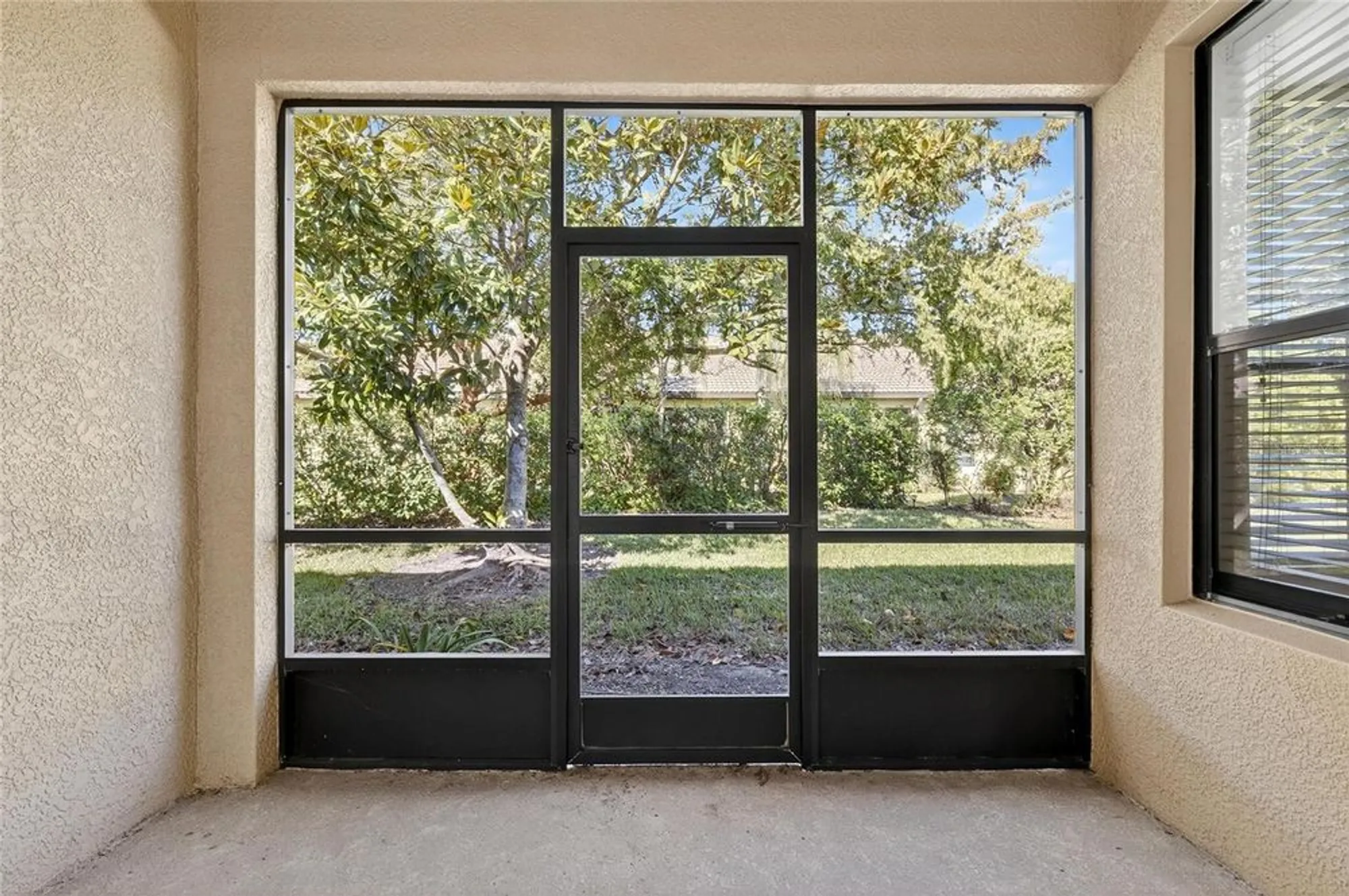 Property Slideshow image 15 of 36 | 329 seneca falls dr, Apollo Beach, FL, 33572