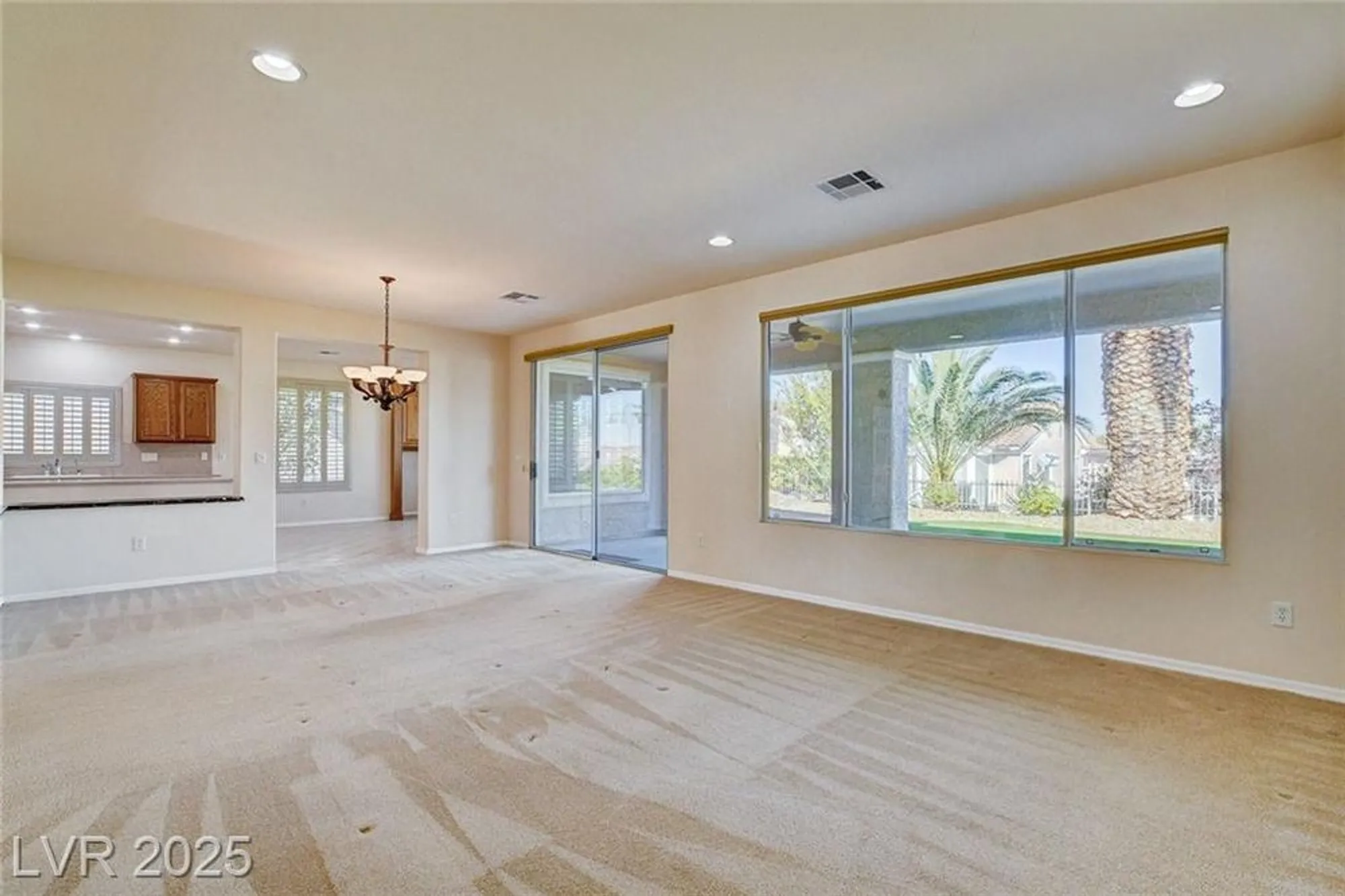 Property Slideshow image 7 of 50 | 10504 bambola pl, Las Vegas, NV, 89135