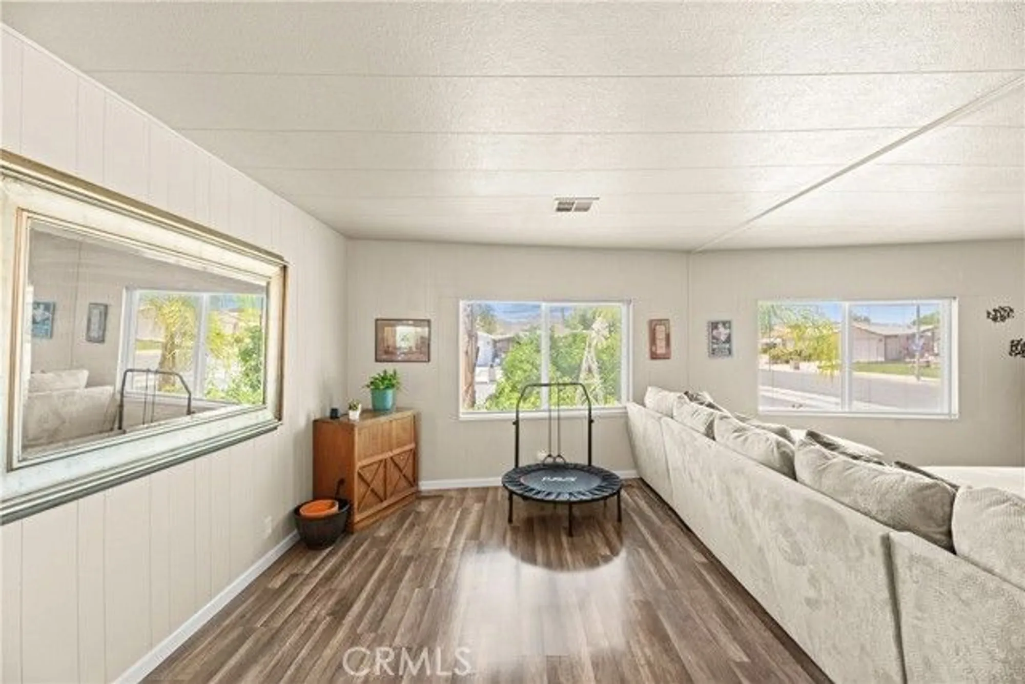 Property Slideshow image 14 of 60 | 2964 silver oak way, Hemet, CA, 92545