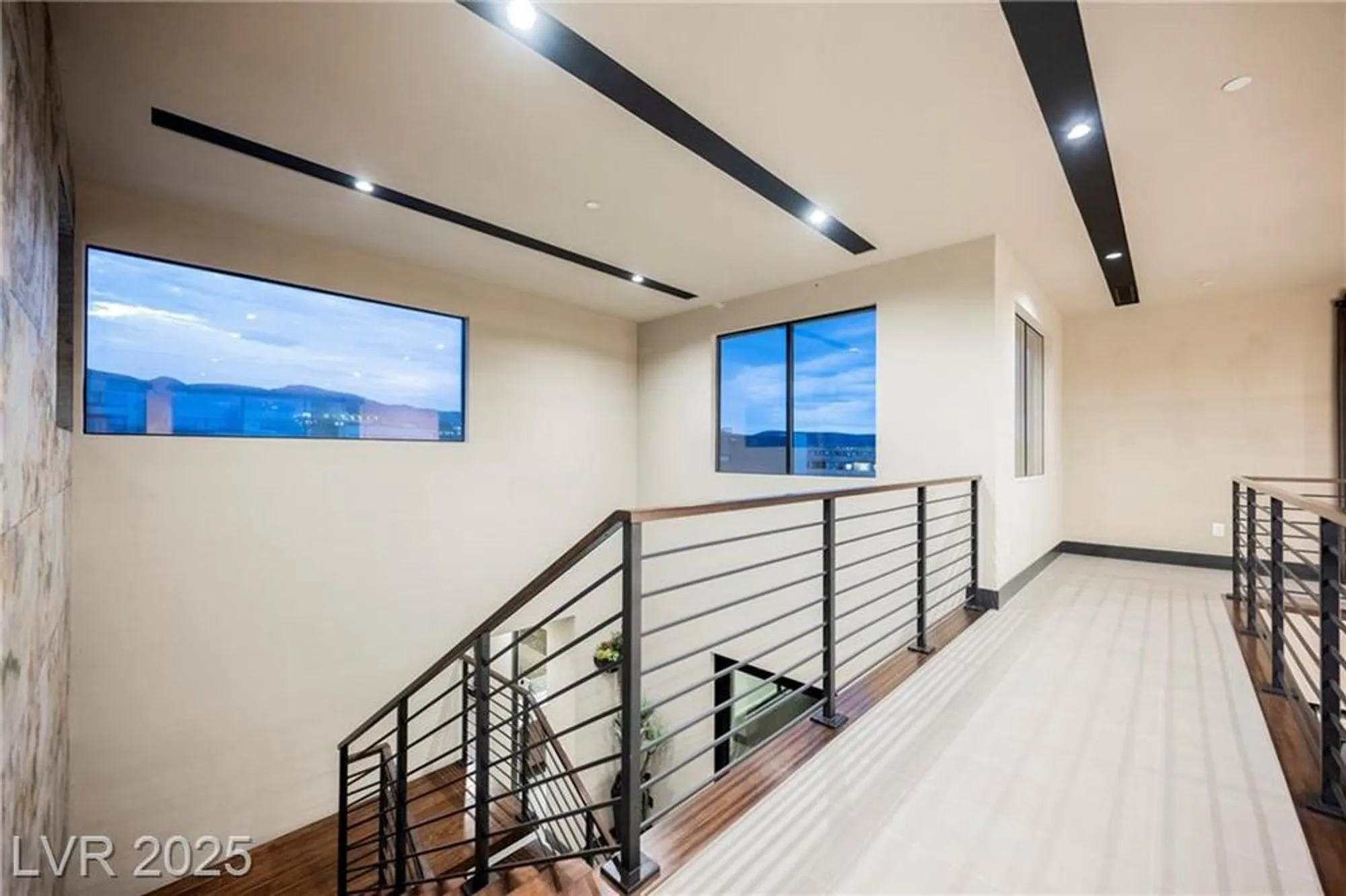 Property Slideshow image 45 of 93 | 20 falling canyon ct, Henderson, NV, 89011