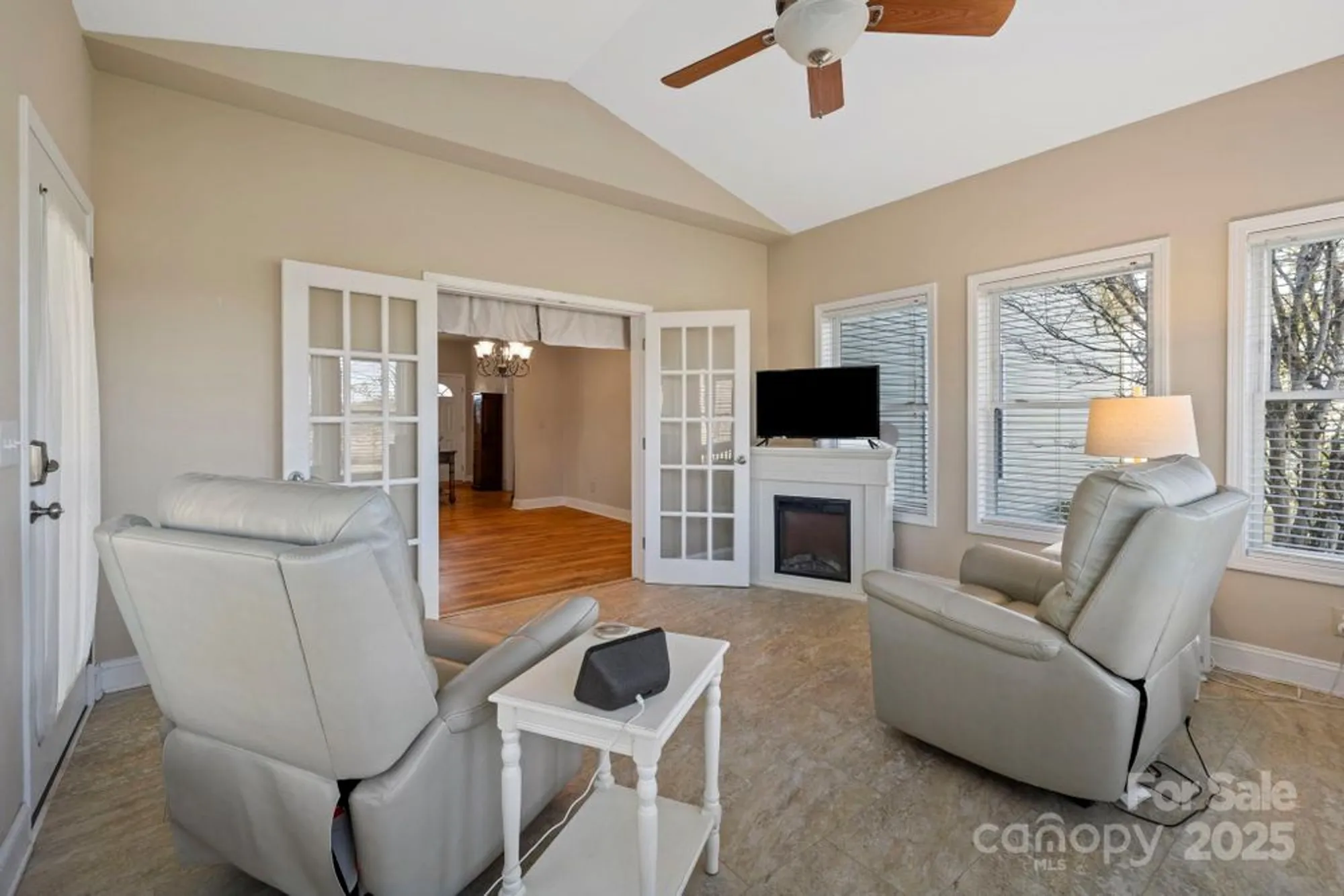 Property Slideshow image 33 of 48 | 494 riverwind dr, Hendersonville, NC, 28739