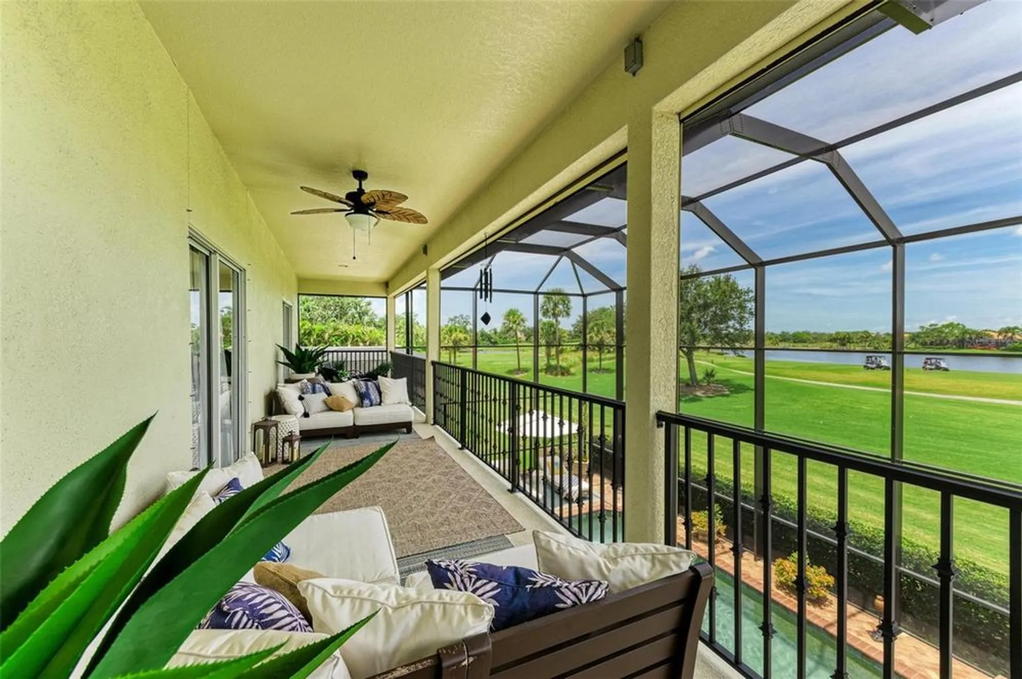 Property Slideshow image 51 of 94 | 7805 heritage grand pl, Bradenton, FL, 34212