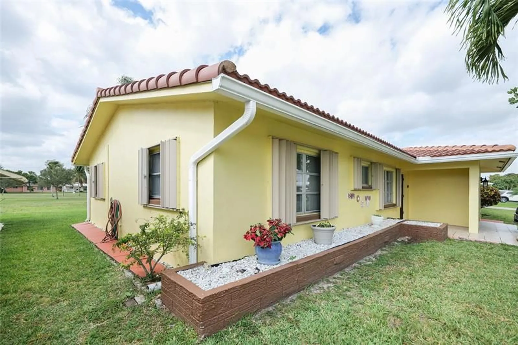 Property Slideshow image 31 of 55 | 4510 nw 45th ct, Tamarac, FL, 33319