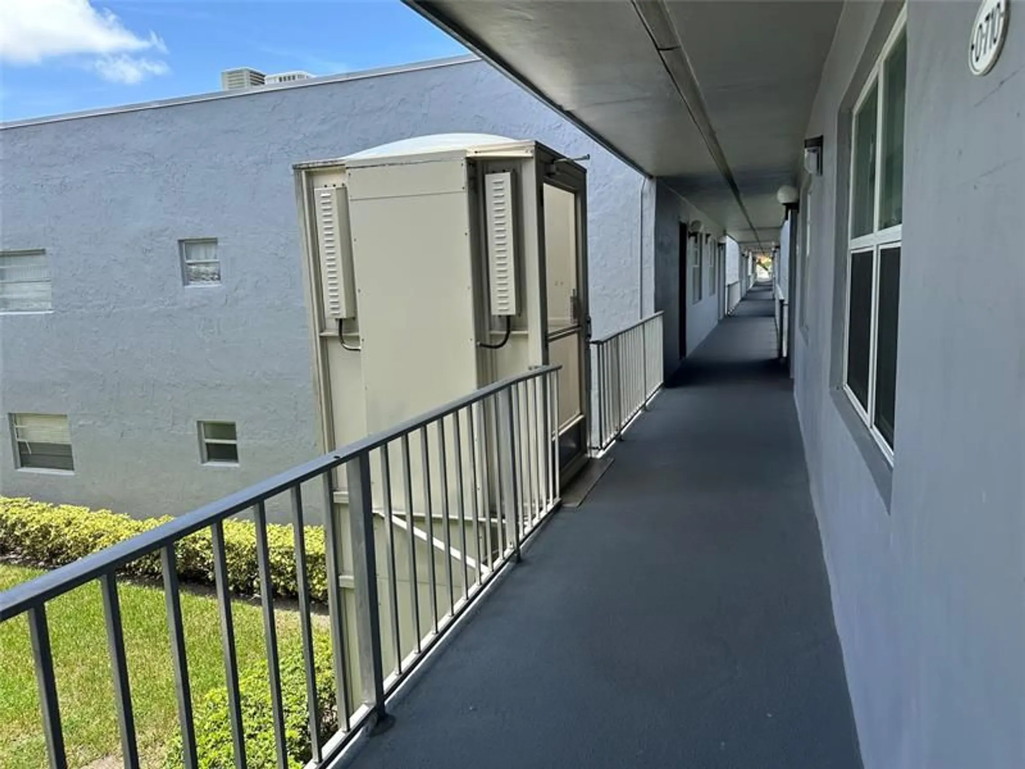 Property Slideshow image 5 of 37 | 710 flanders o # 710, Delray Beach, FL, 33484