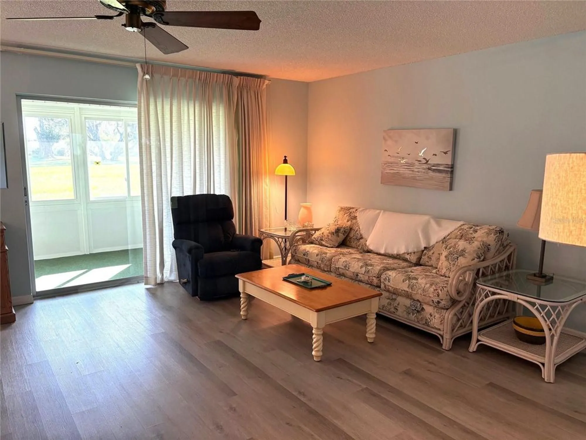 Property Slideshow image 7 of 34 | 1901 canterbury ln 10, Sun City Center, FL, 33573