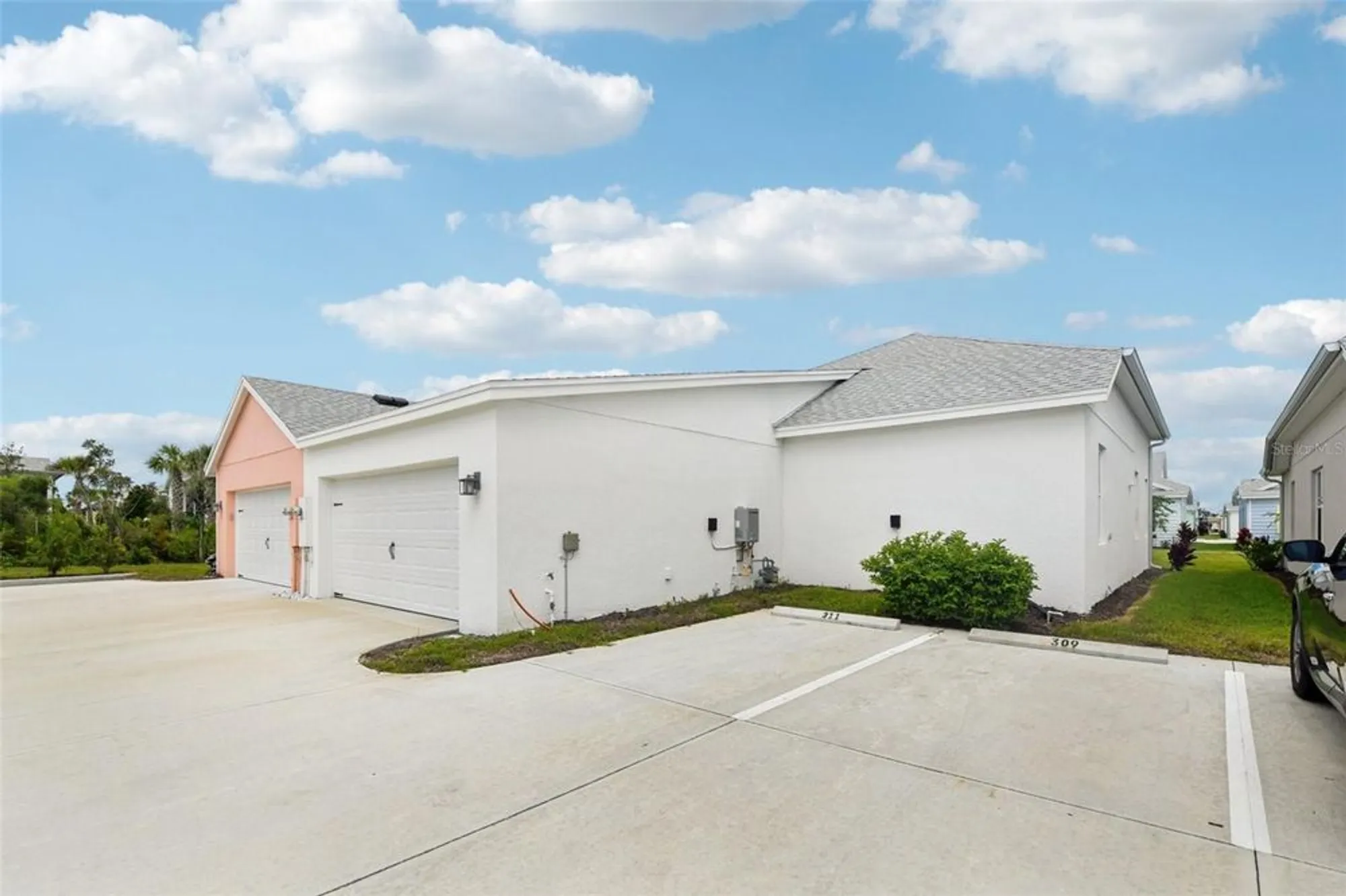 Property Slideshow image 22 of 27 | 309 gypsy palace ln, Daytona Beach, FL, 32124