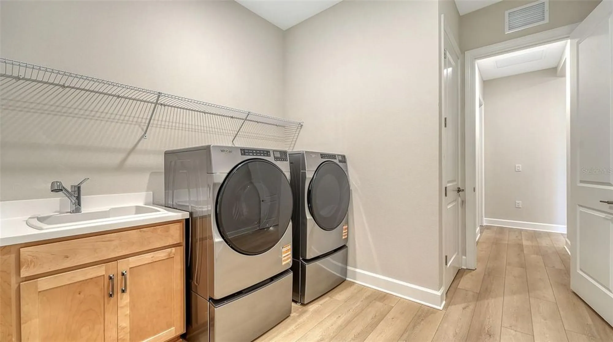 Property Slideshow image 47 of 90 | 16423 isola pl, Lakewood Ranch, FL, 34211