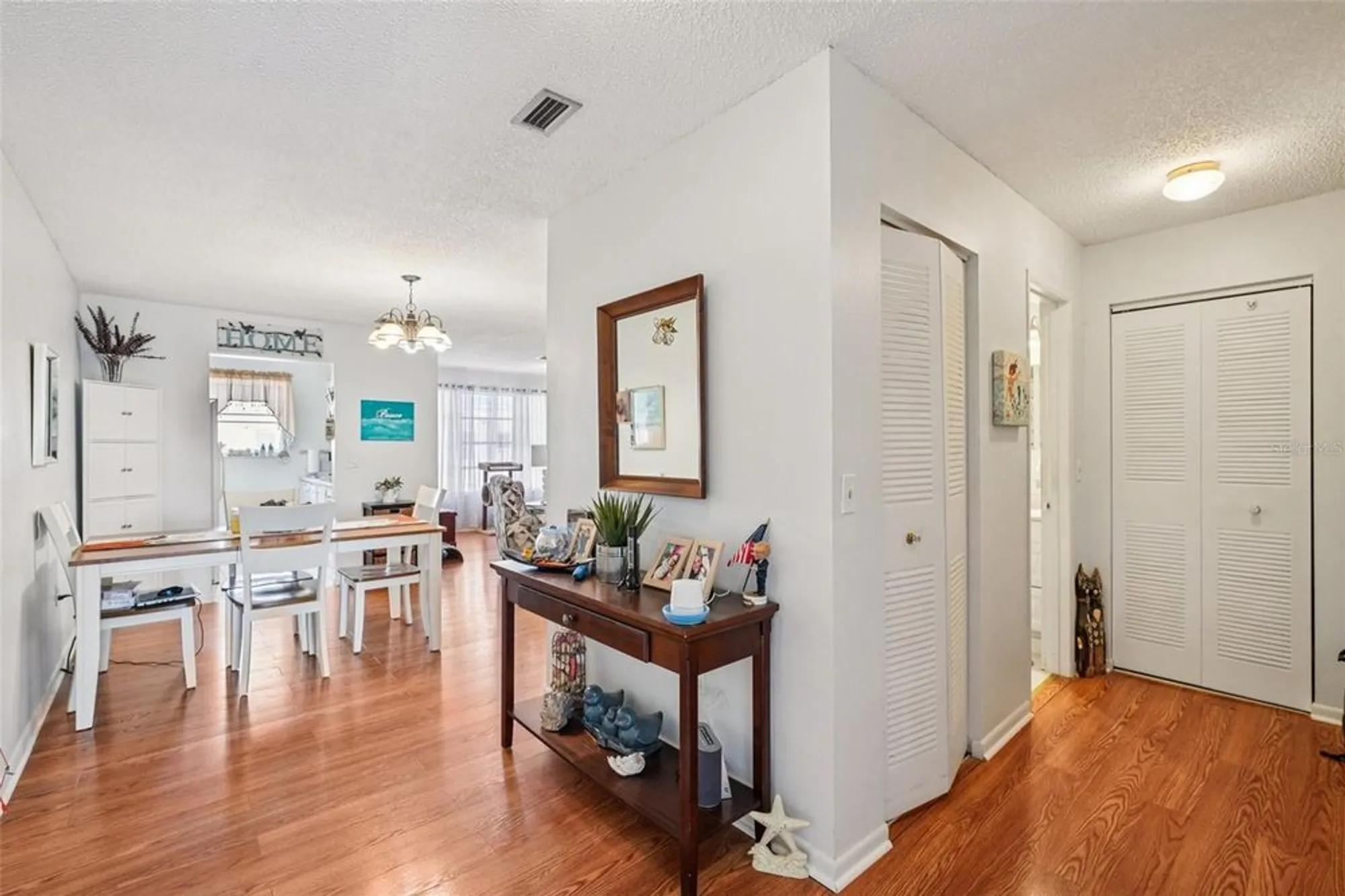 Property Slideshow image 6 of 76 | 5501 80th st n unit 505, Saint Petersburg, FL, 33709