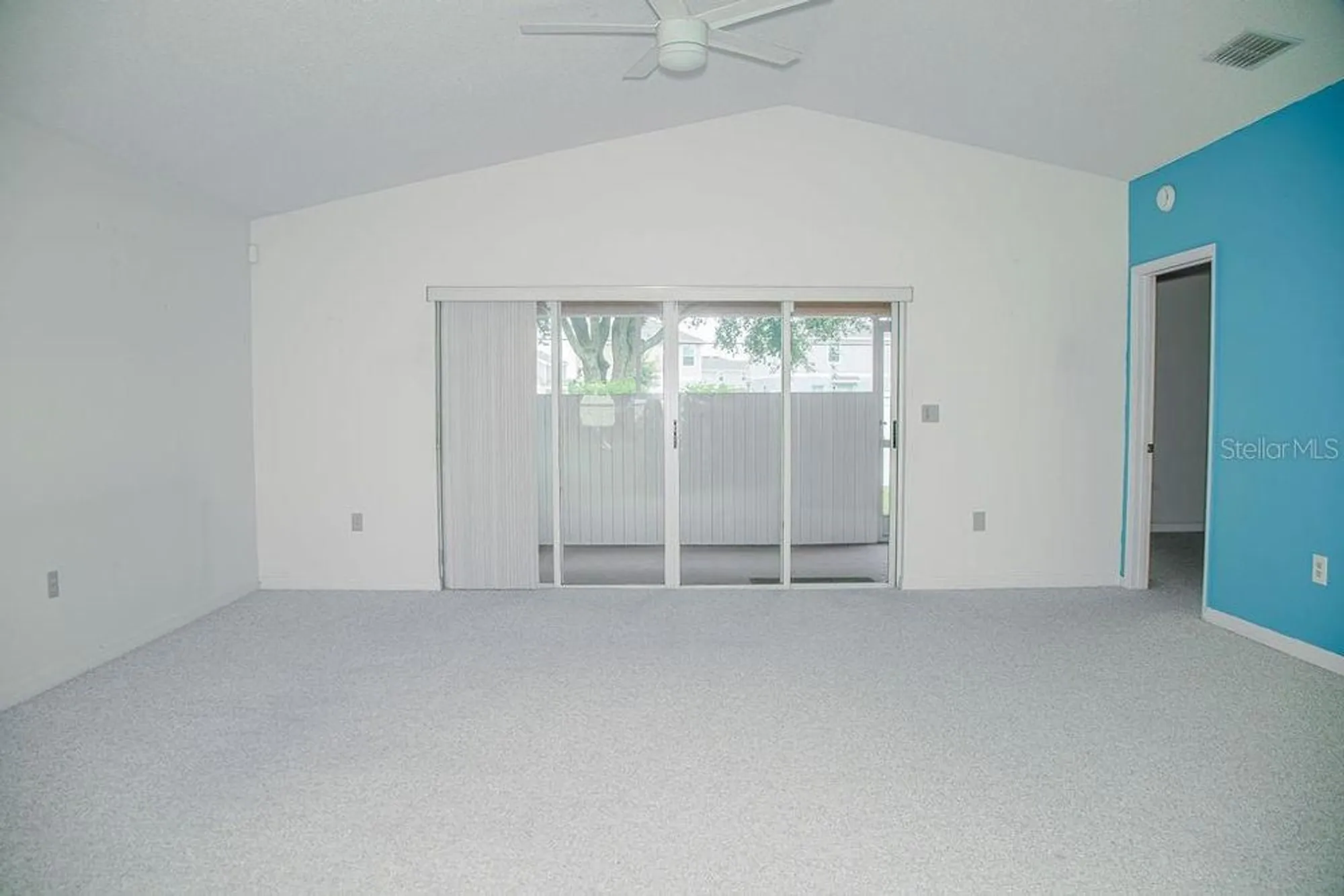 Property Slideshow image 15 of 51 | 260 lake suzanne dr, Lake Wales, FL, 33859