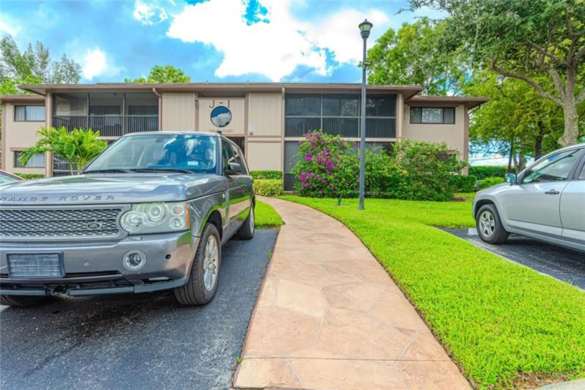 Property Slideshow image 18 of 25 | 10675 w clairmont cir # 202, Tamarac, FL, 33321