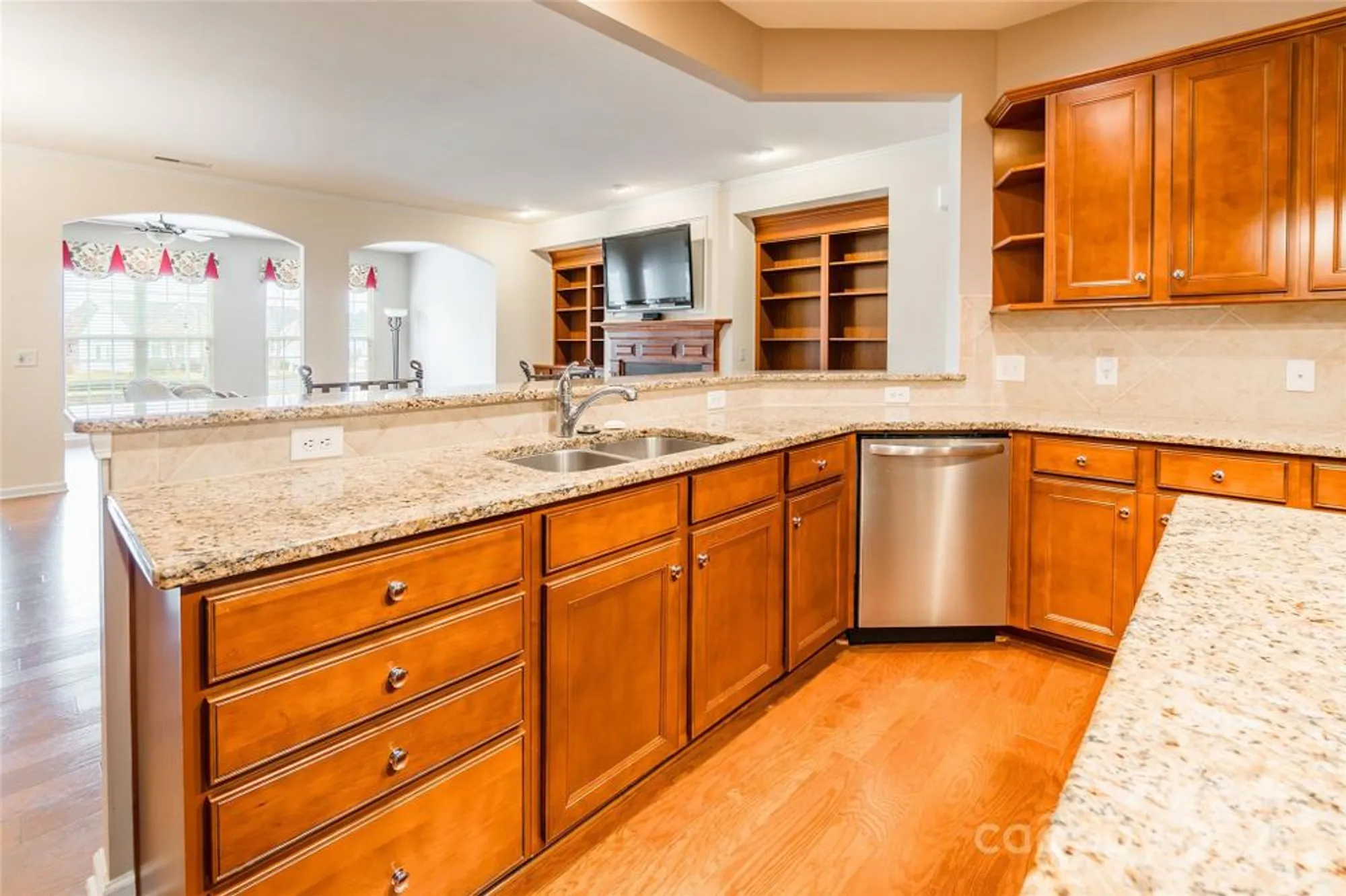 Property Slideshow image 15 of 42 | 2050 yellowstone dr, Fort Mill, SC, 29707